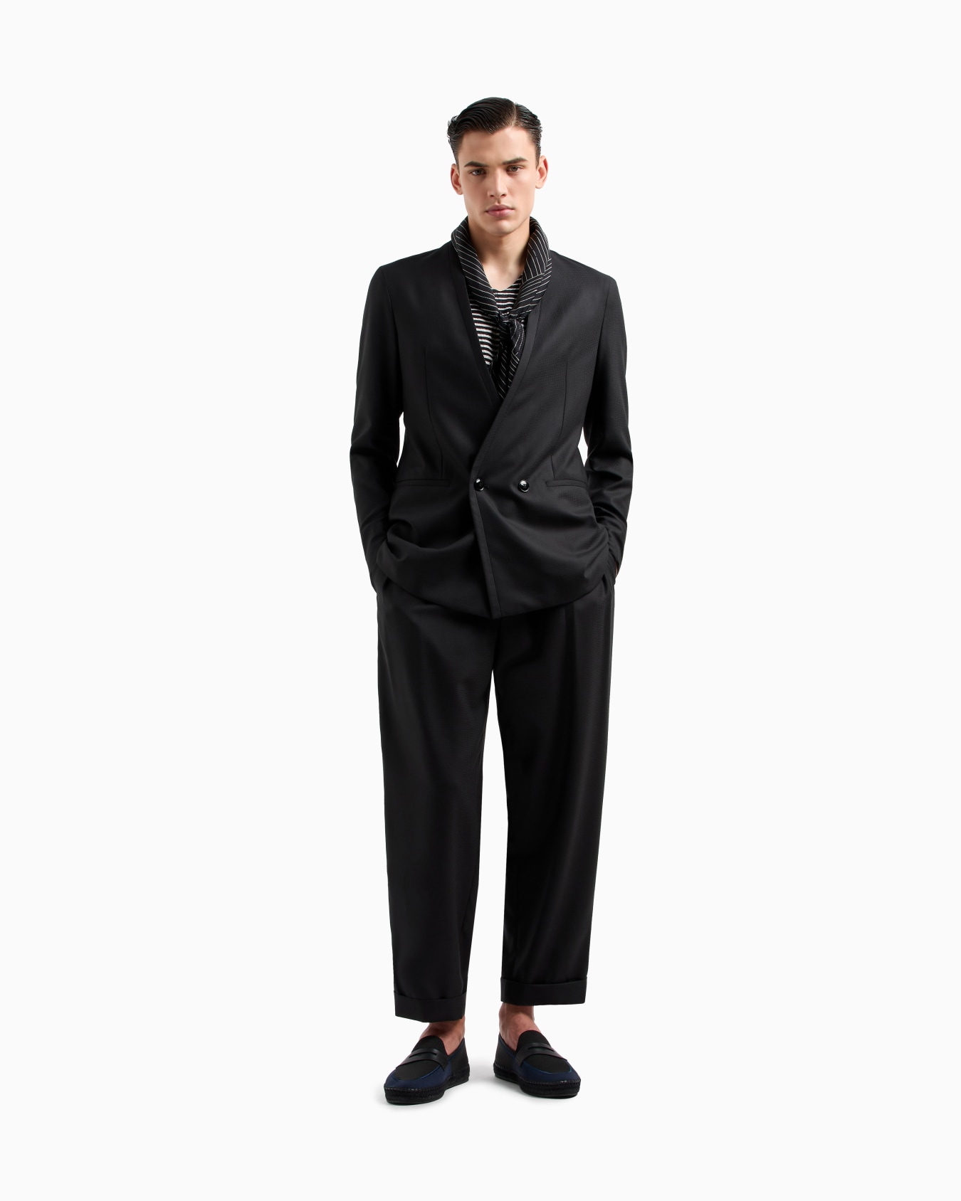 Upton Line double-breasted suit in a micro gingham virgin wool Slide 2