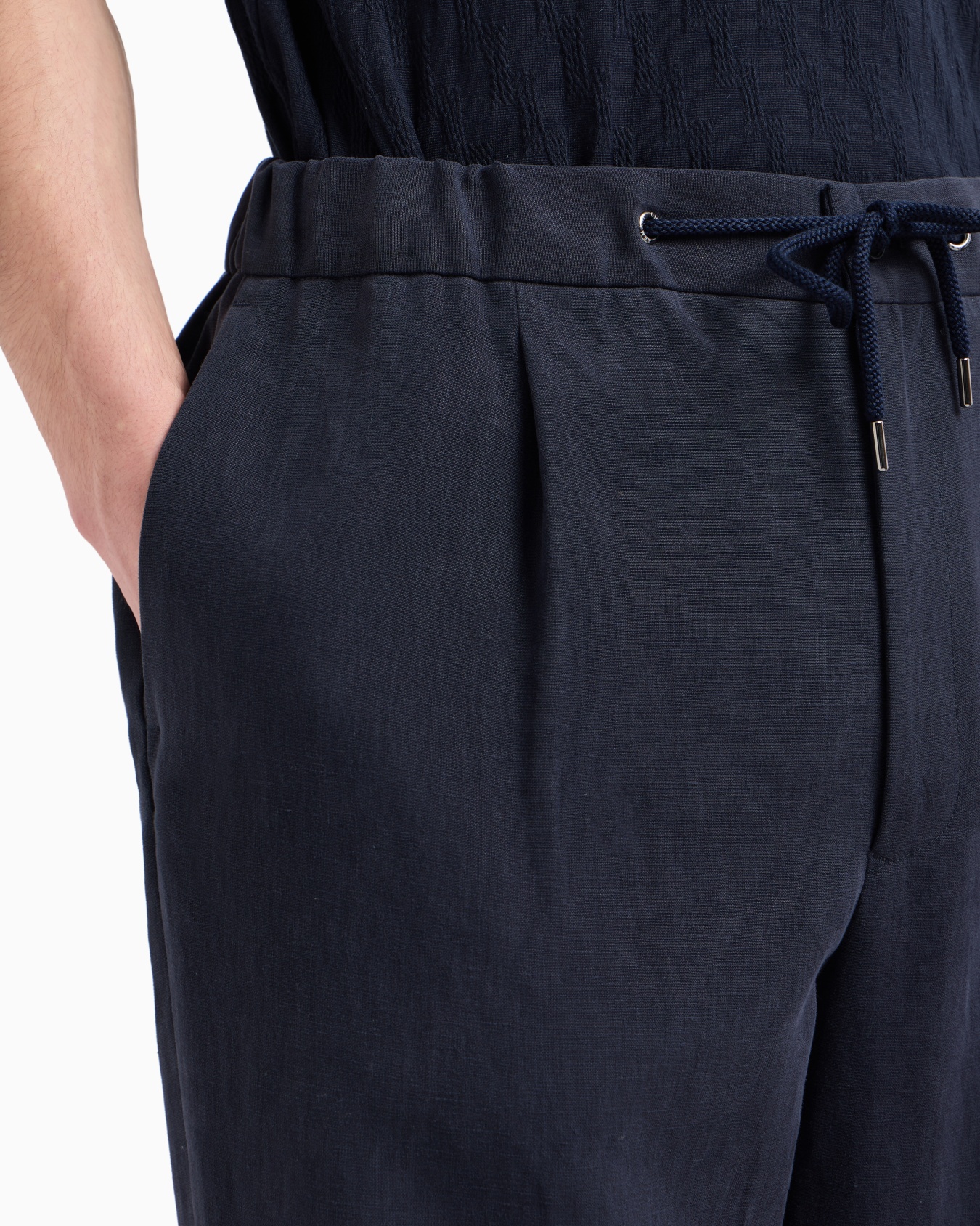 Single-pleat, linen-canvas trousers Slide 4