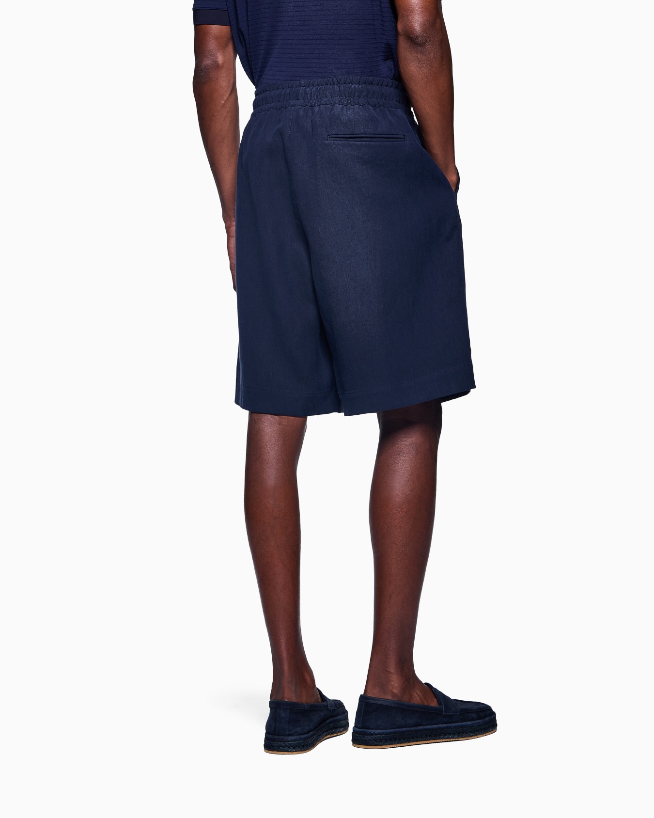 Linen canvas flat-front Bermuda shorts Slide 2