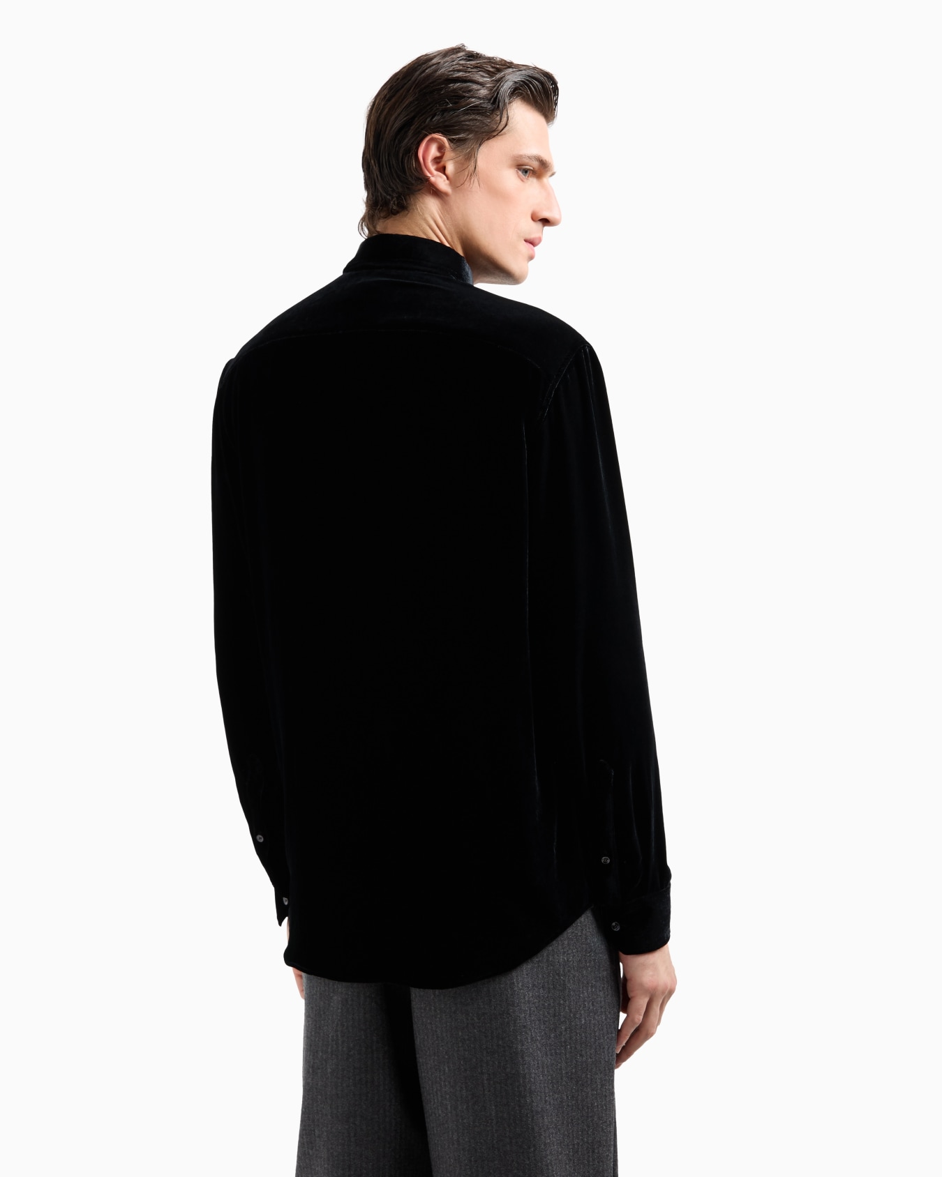 Slim-fit velvet shirt Slide 2