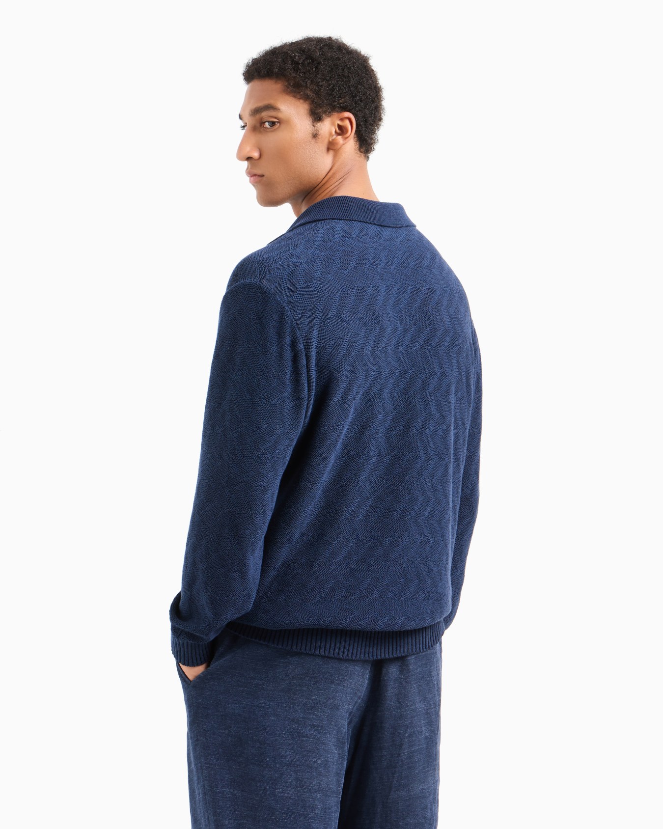 Cotton jacquard knitted polo shirt Slide 3