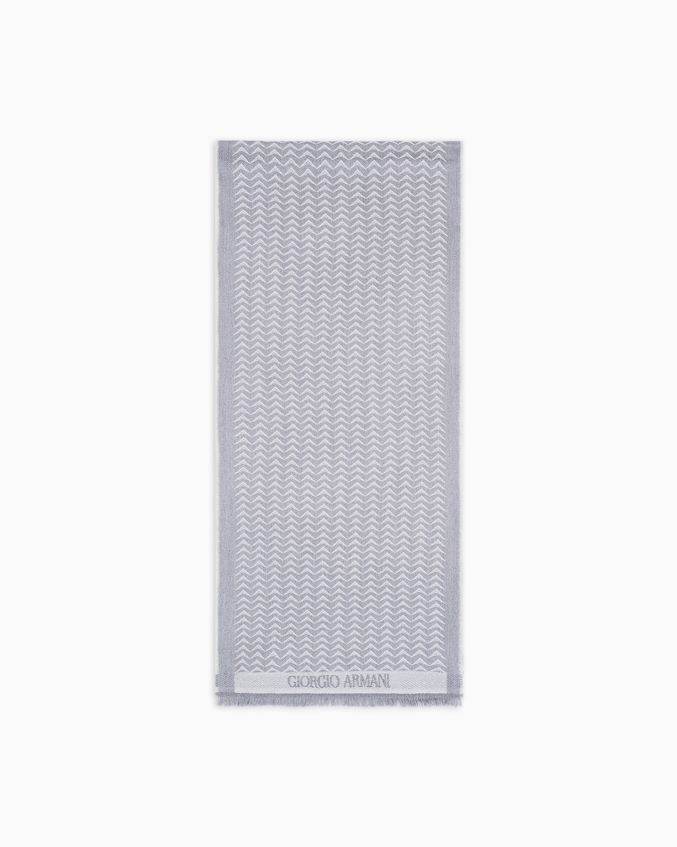 Jacquard virgin-wool scarf Slide 0