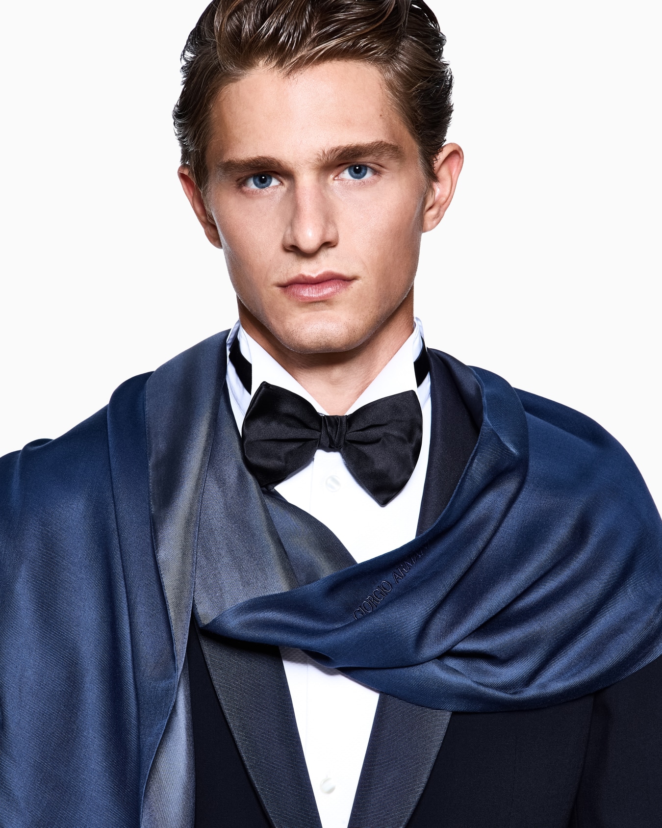 Two-tone modal scarf Slide 2