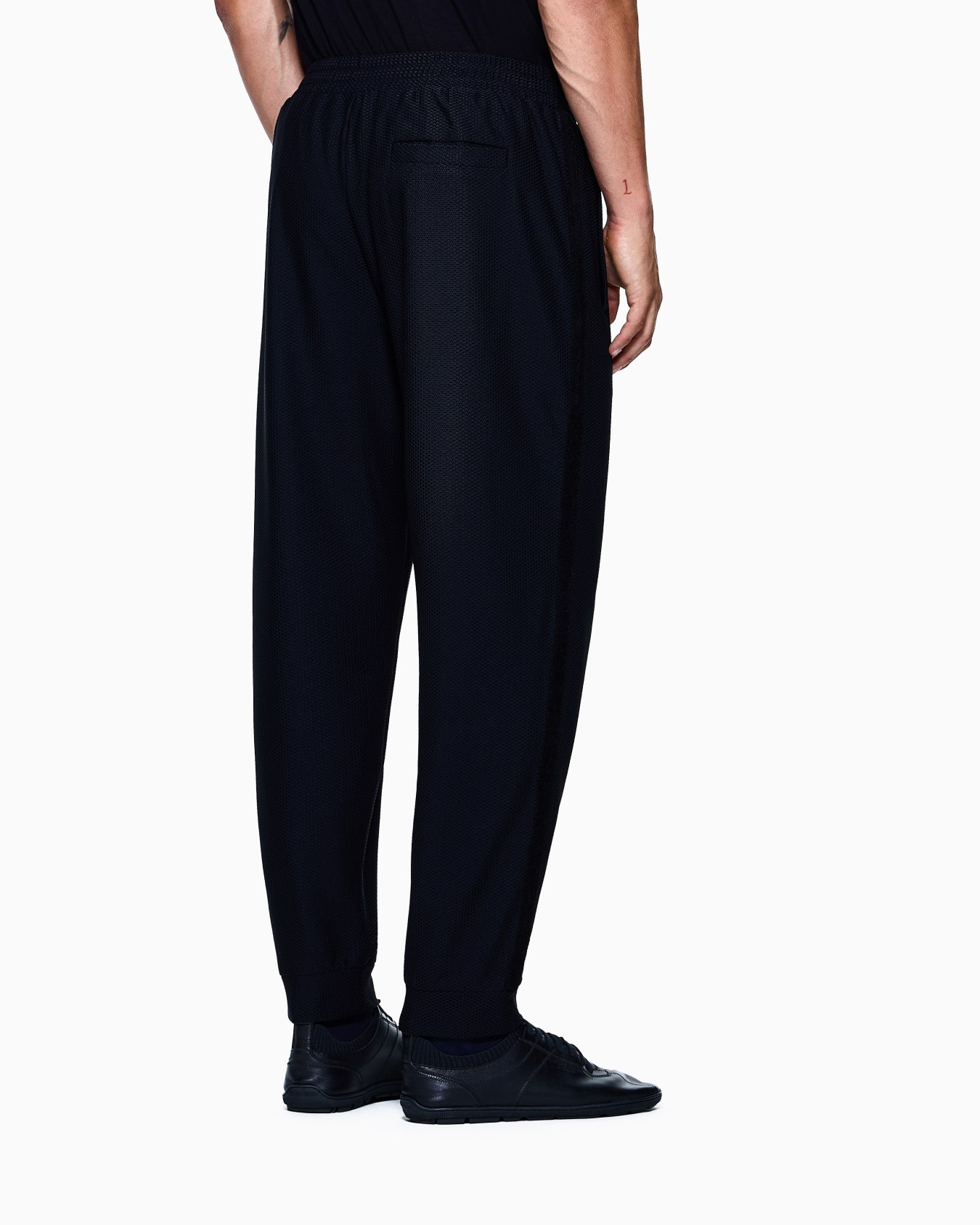 Technical waffle flat-front trousers Slide 2