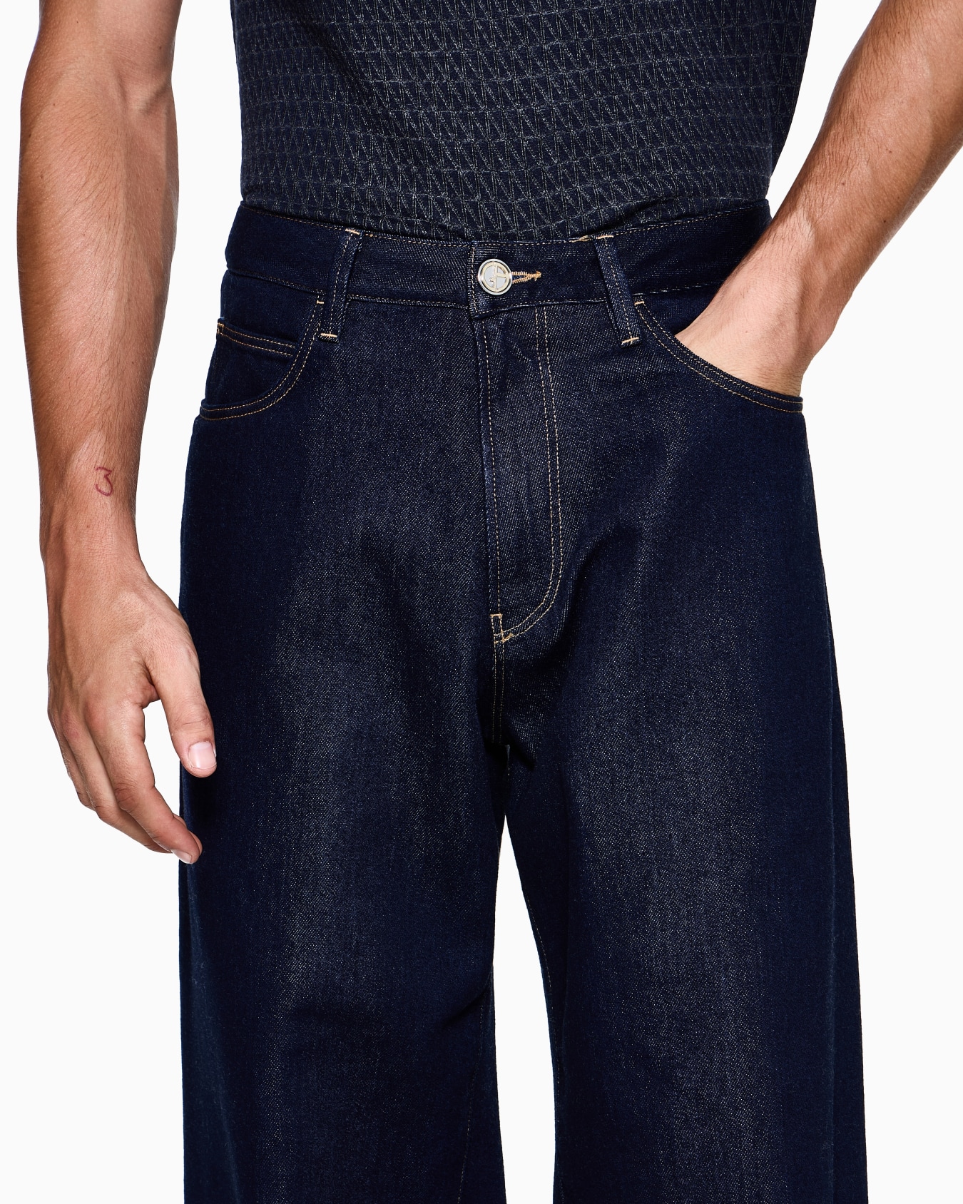 Pantalon 5 poches en denim de coton de luxe Diapositive 4