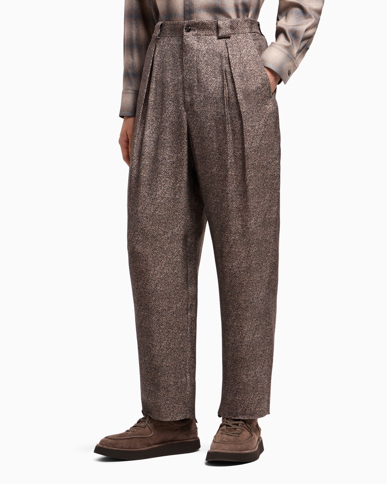 Textured Viscose Pleated Trousers Slide 4