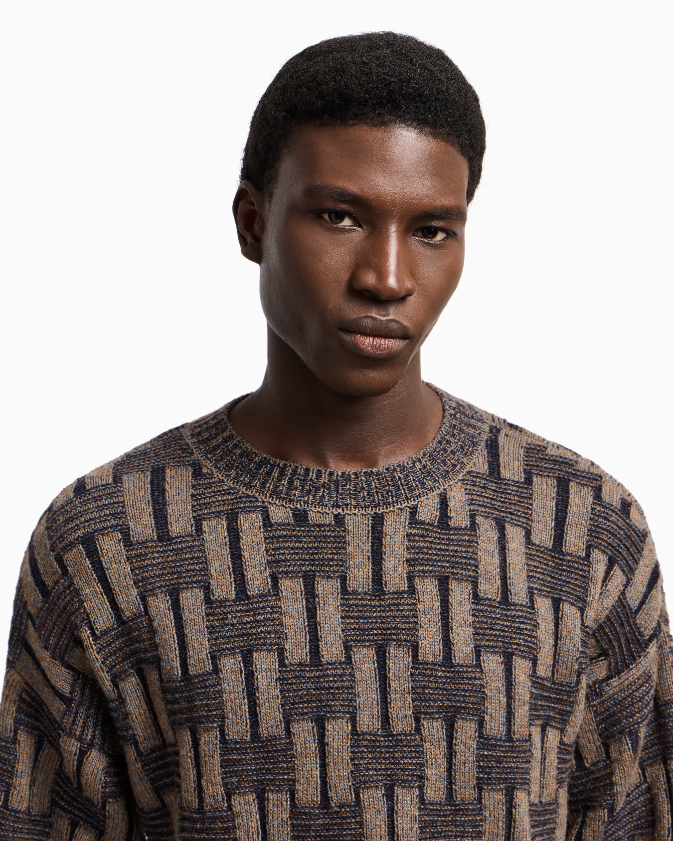 Textured Camel Wool Crewneck Sweater Diapositiva 5
