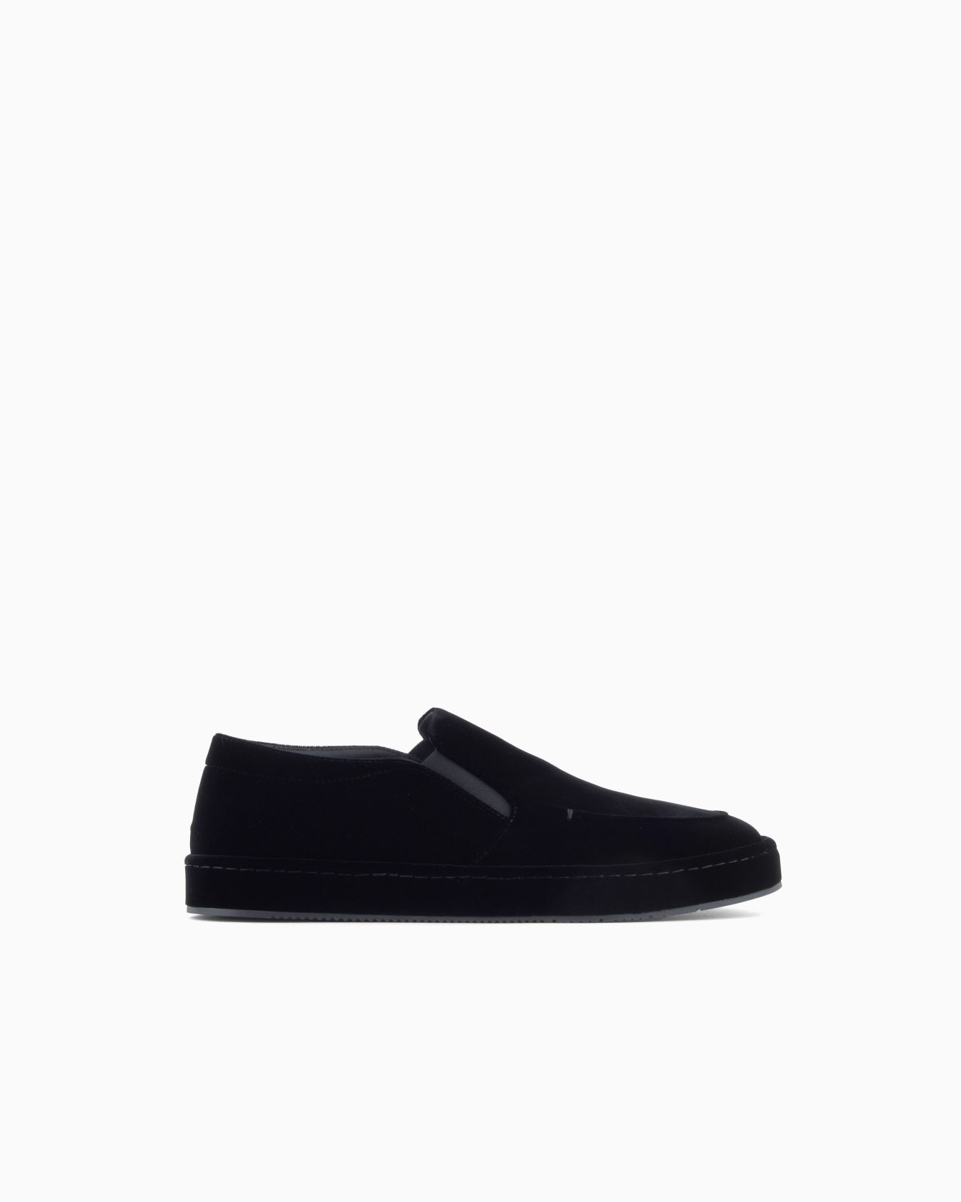 Giorgio’s velvet slip-ons Slide 0