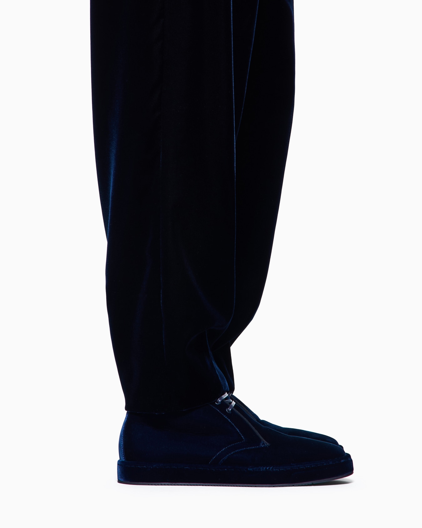 Velvet chukka boots Slide 6