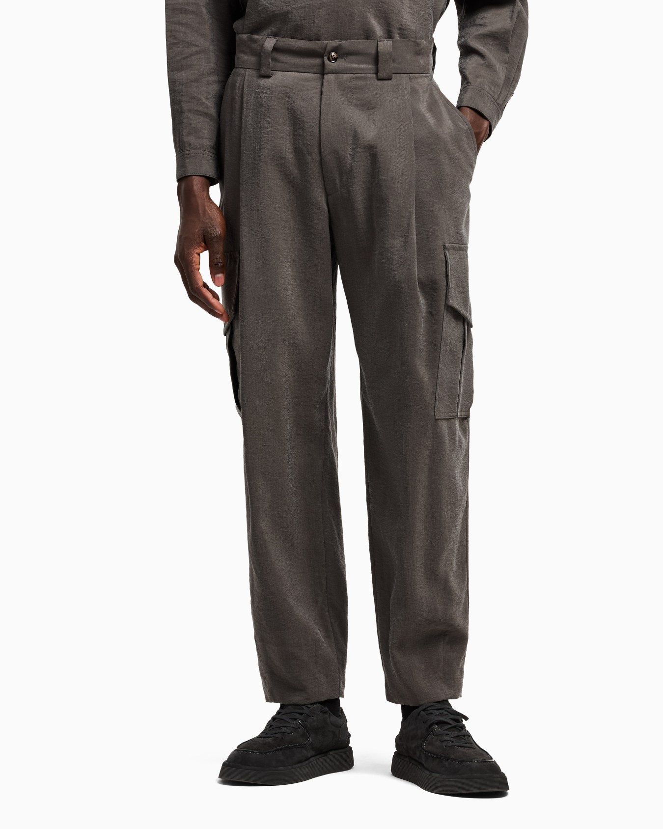Washed, silk-blend, single-pleat trousers  Slide 4