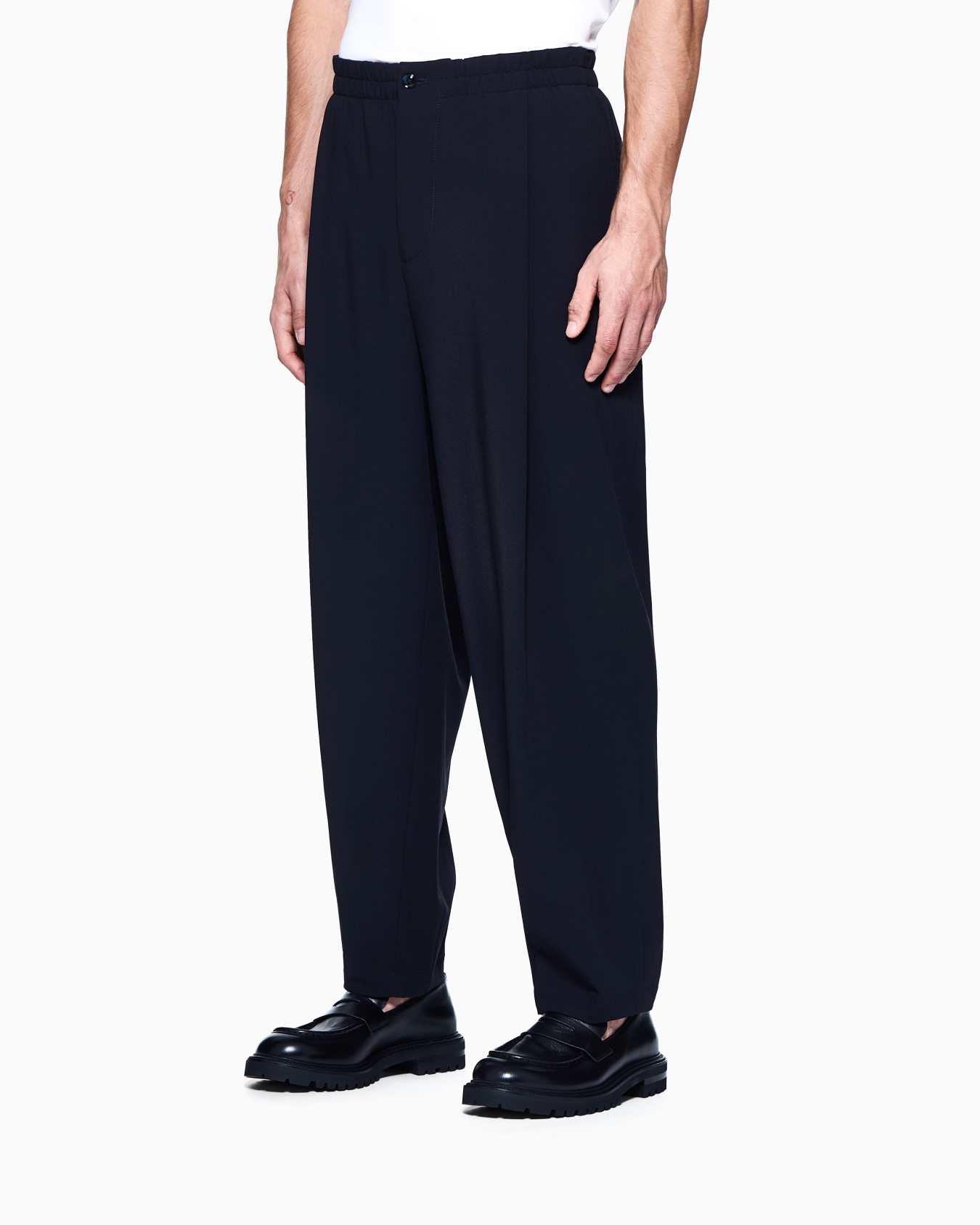 Hose mit einer Bundfalte aus Schurwoll-Crêpe Folie 3