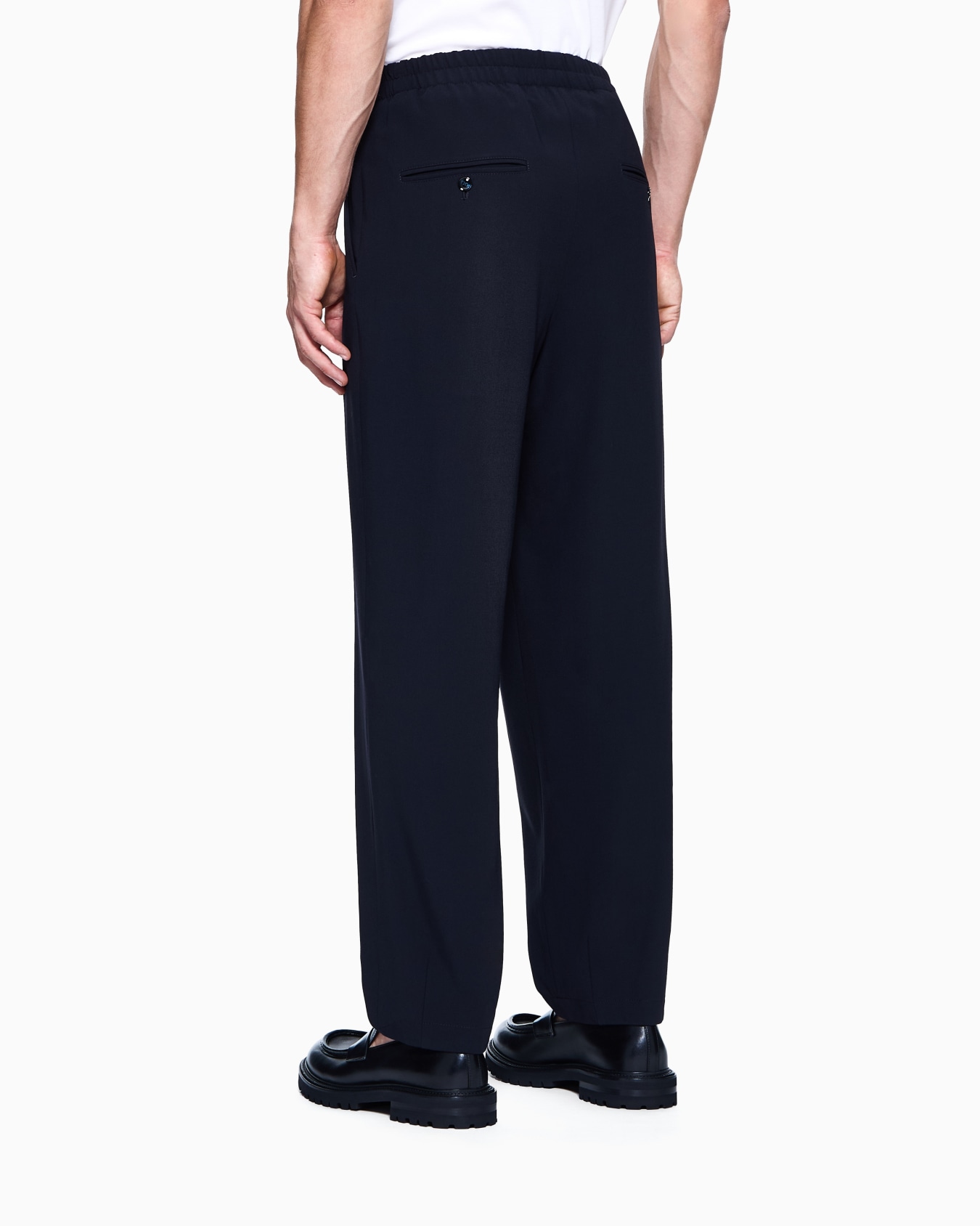 Hose mit einer Bundfalte aus Schurwoll-Crêpe Folie 2