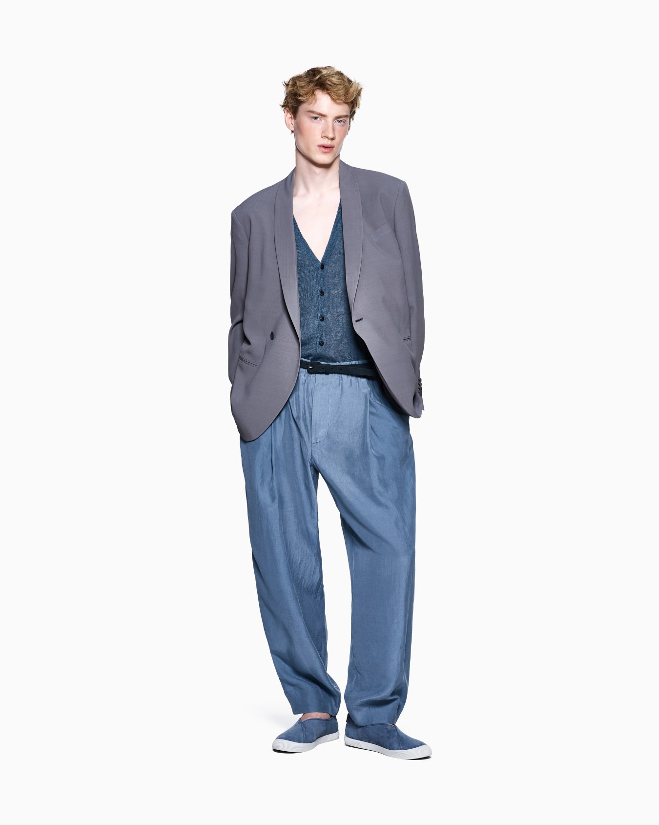 Single-pleat trousers in Lyocell Slide 2