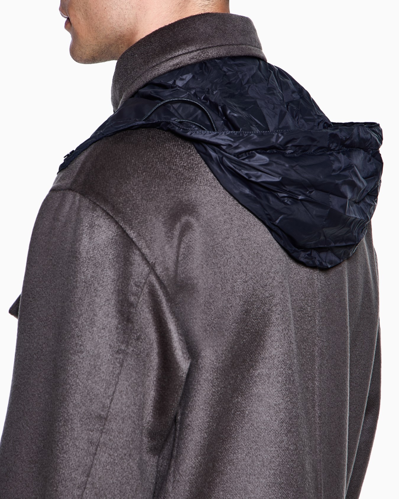 Hose mit einer Bundfalte aus doppellagigem Kaschmirstoff Folie 5