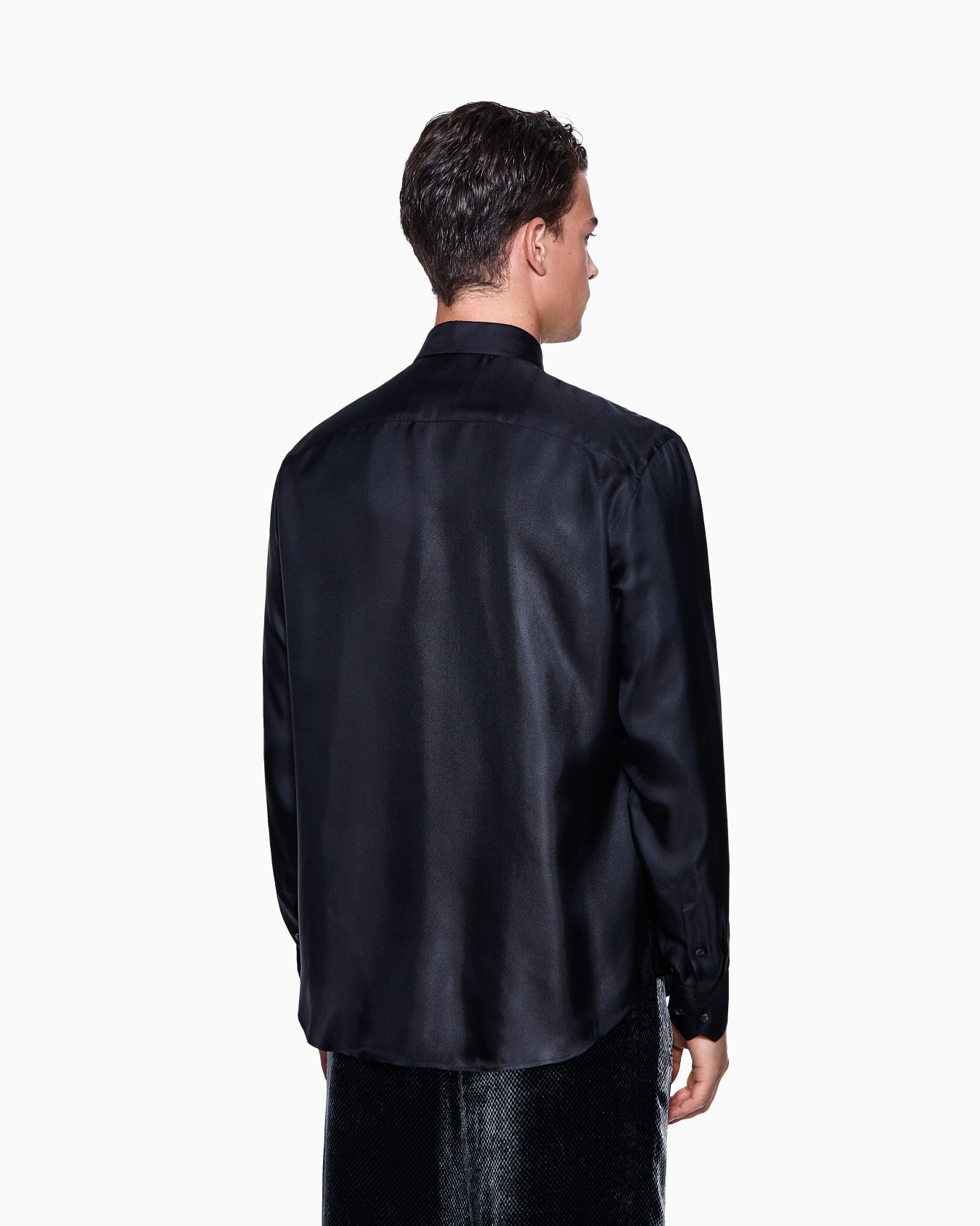 Chemise coupe classique en sergé de soie Diapositive 2