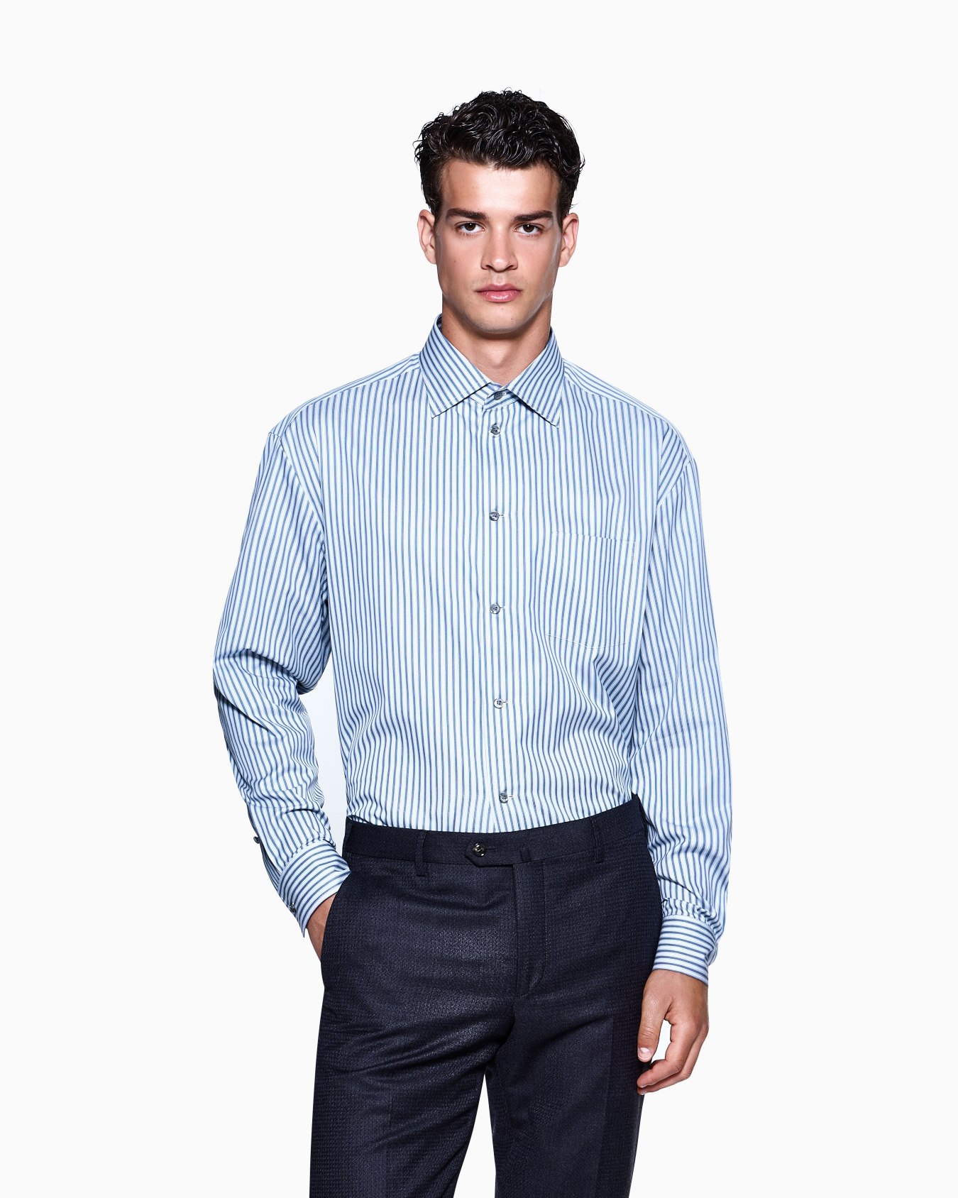 Regular-fit shirt in striped cotton Slide 3