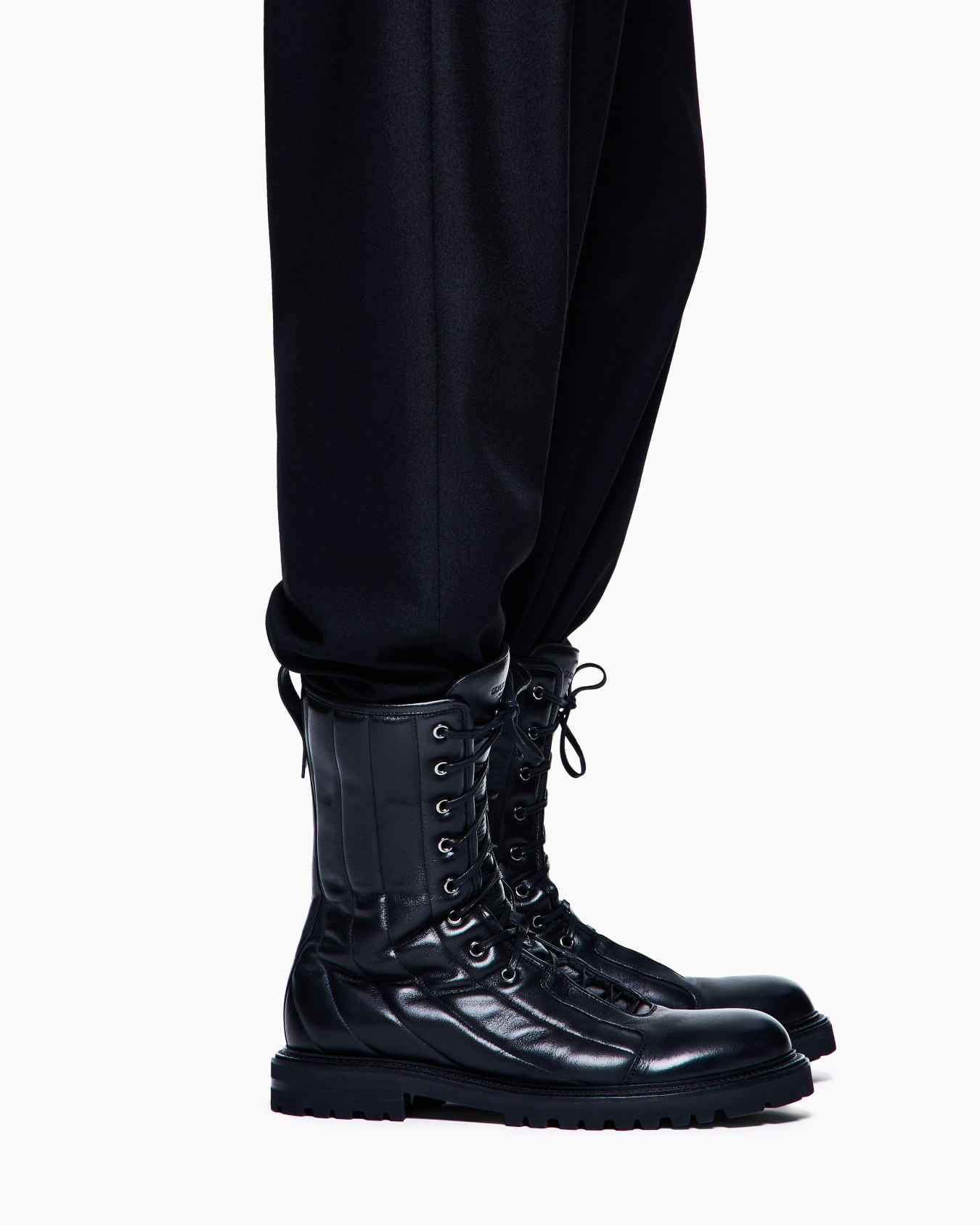Botas altas en piel de becerro con acabado de napa Diapositiva 5