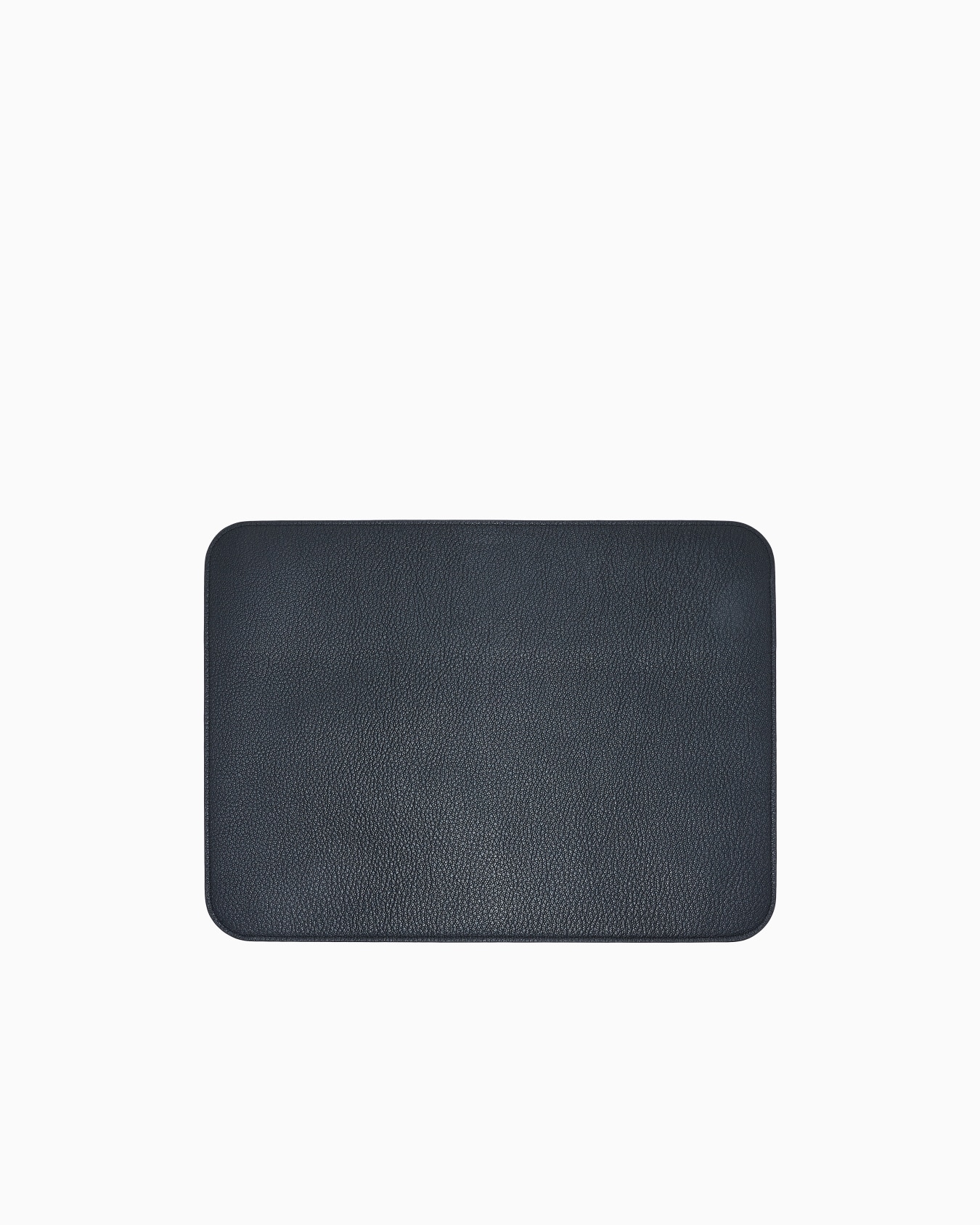 iPad case in pebbled calfskin Slide 1