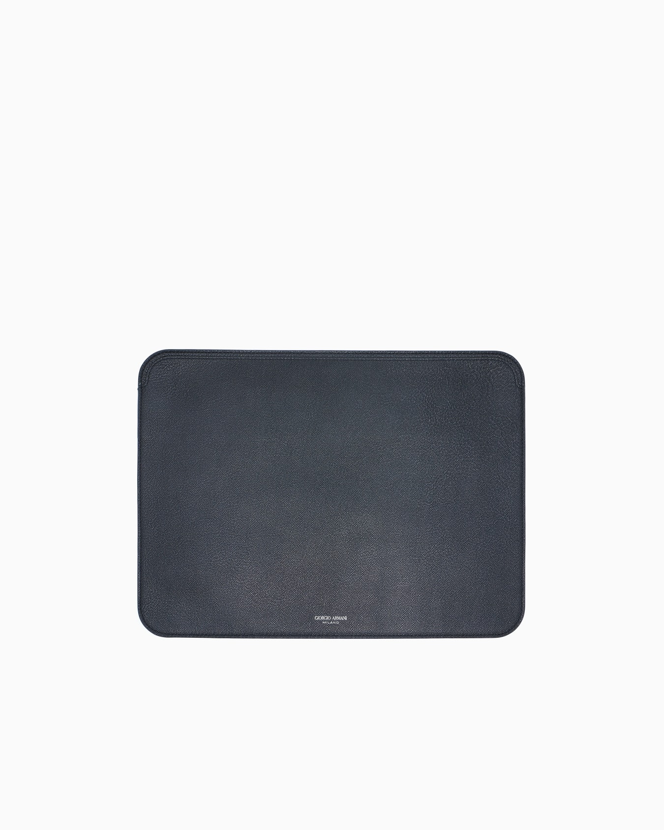 iPad case in pebbled calfskin Slide 0