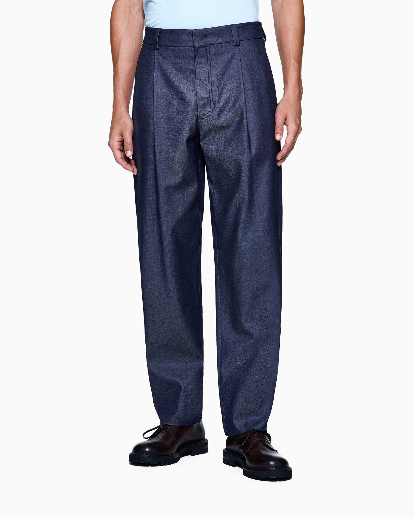 Hose mit einer Bundfalte, gefertigt aus Baumwolle und Seide mit Denim-Effekt Folie 3