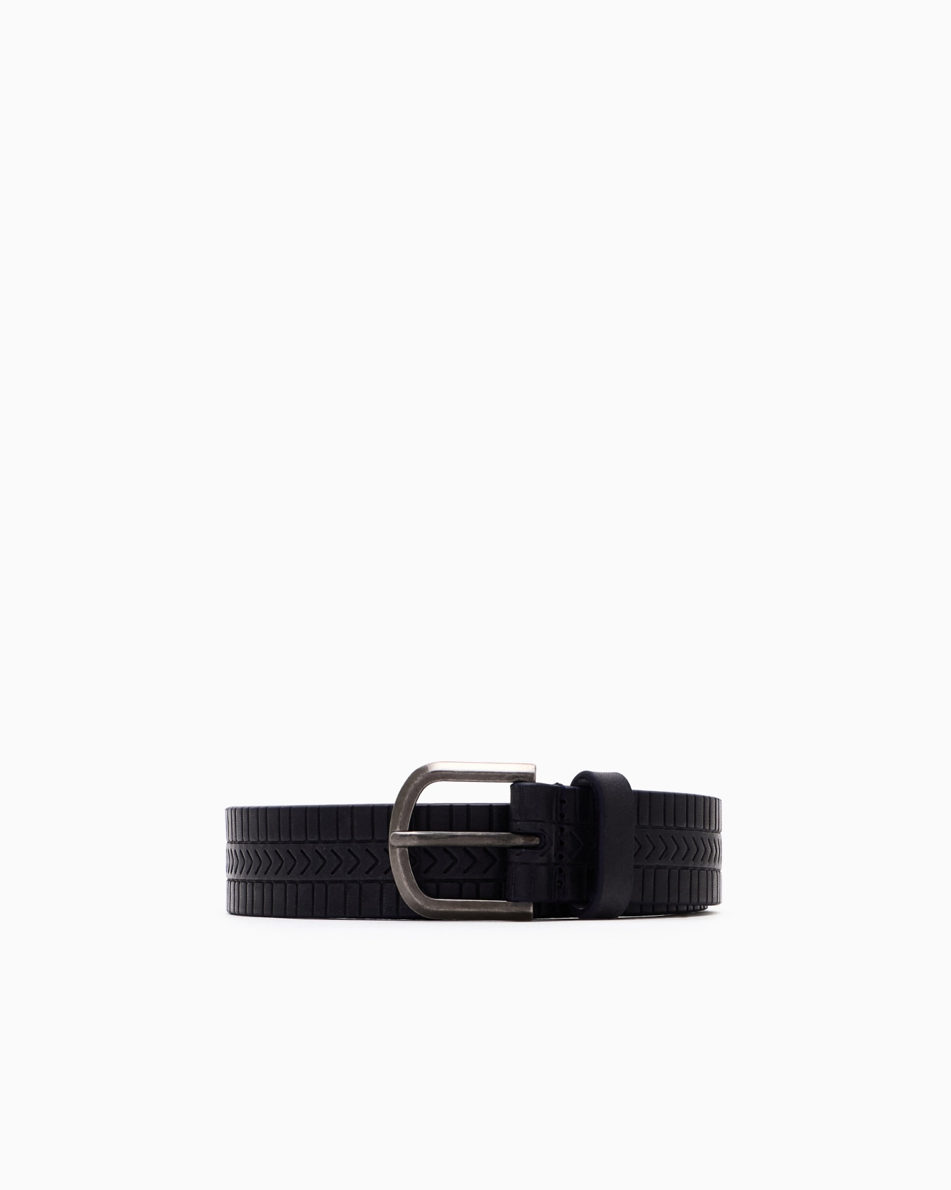 Embellished leather belt Slide 0