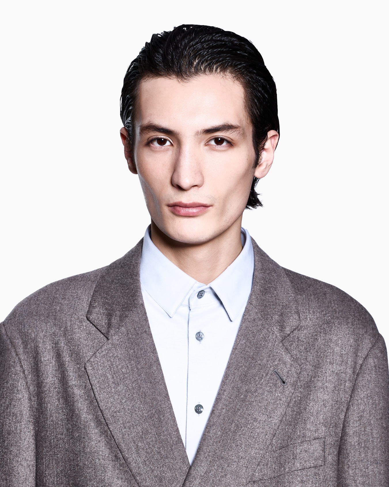 Heritage Line double-breasted suit in denim-effect virgin wool and cashmere Slide 3