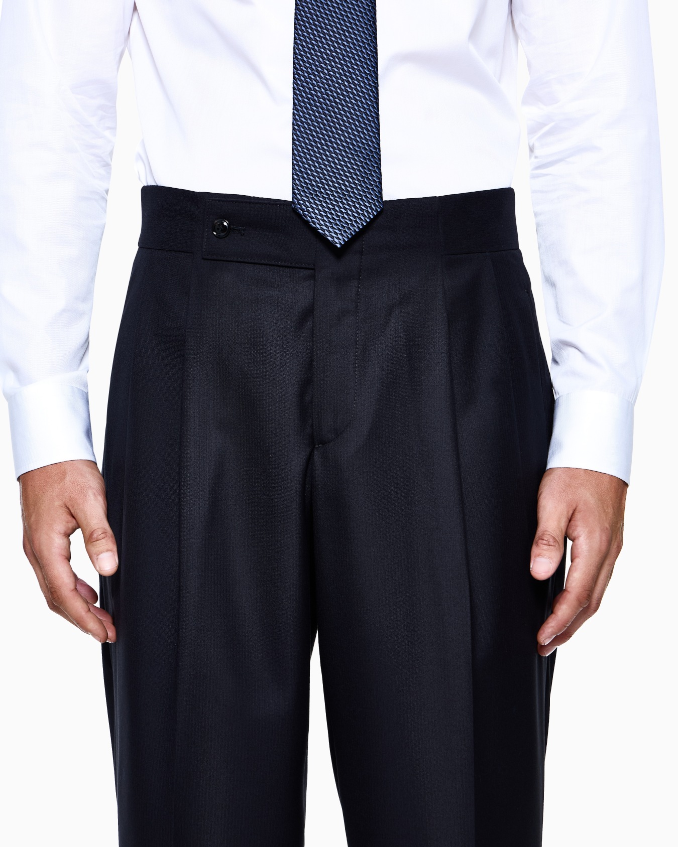 Doppelreihiger Anzug aus Schurwolle aus der Royal-Linie Folie 4