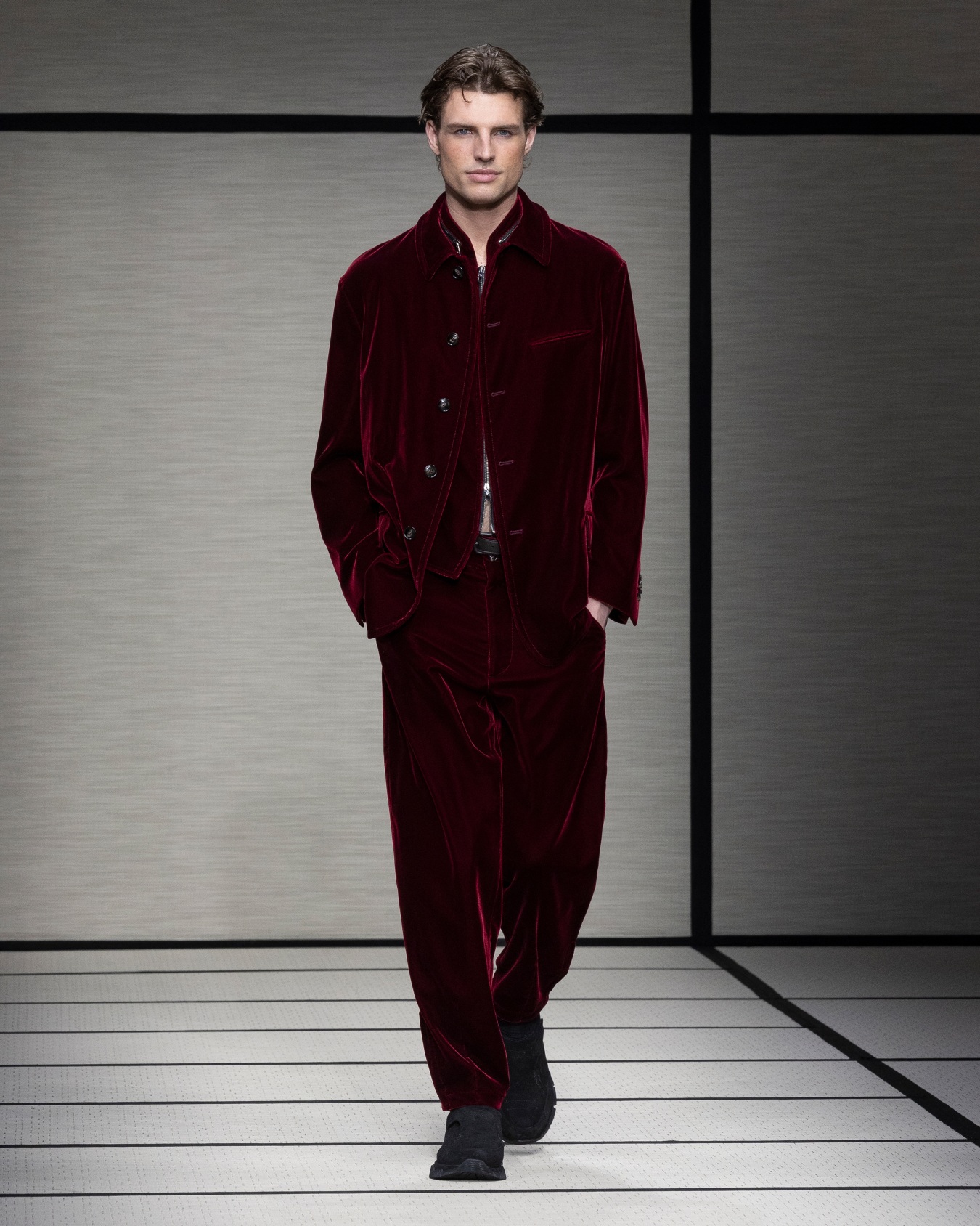 Single-breasted jacket in velvet Slide 6
