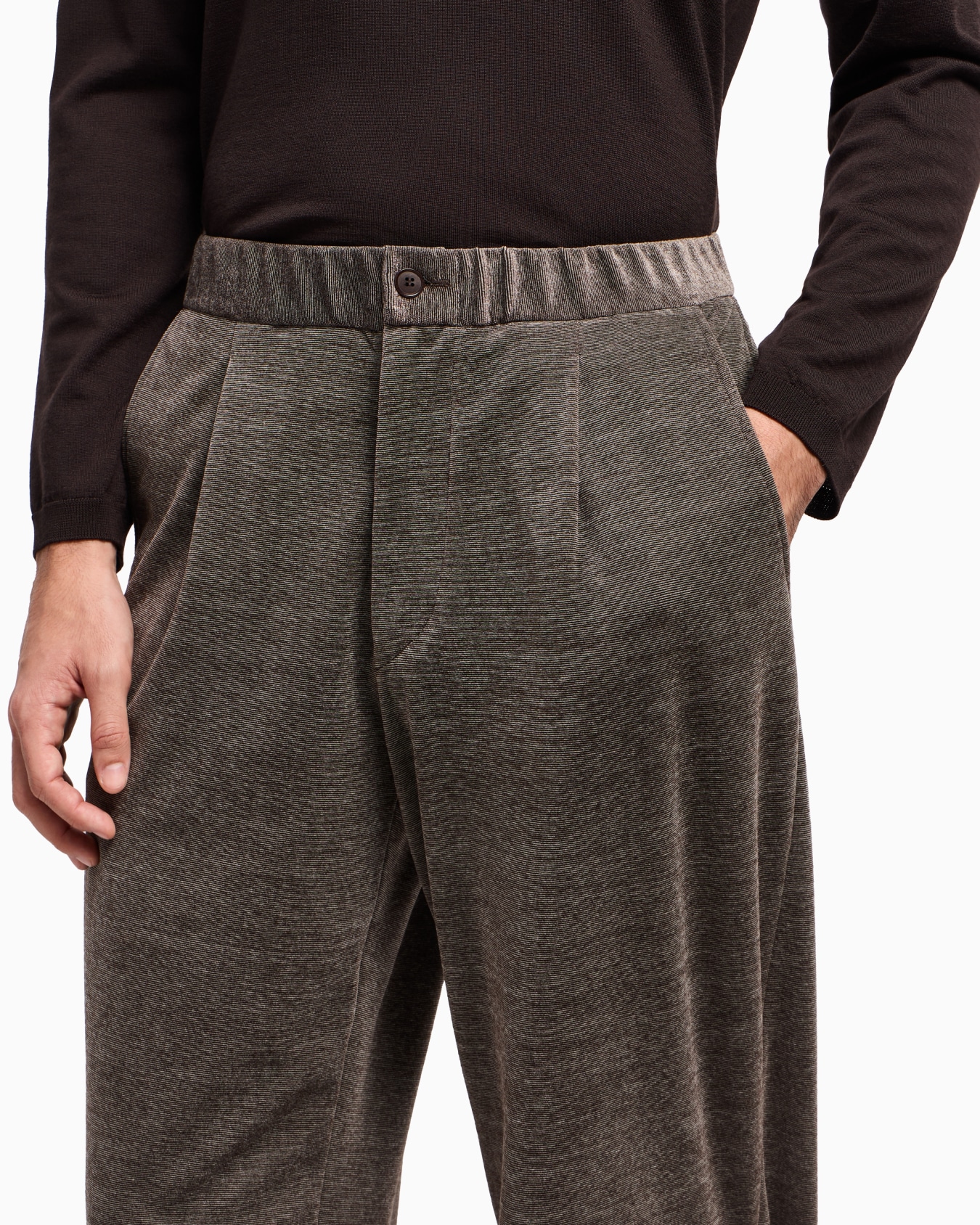 ASV single-pleat trousers in milleraies cotton jersey Slide 5