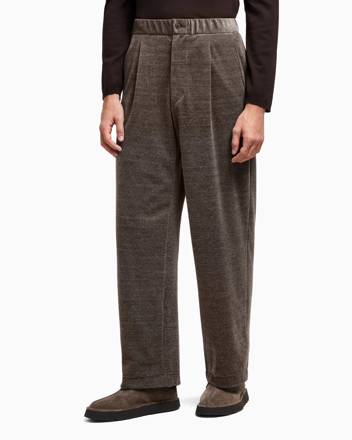 ASV single-pleat trousers in milleraies cotton jersey Slide 4
