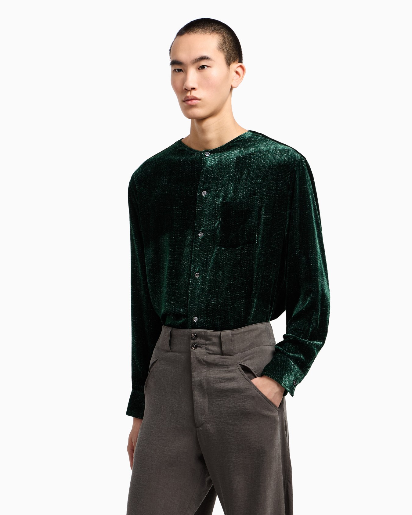 Printed velvet crew-neck shirt Slide 4