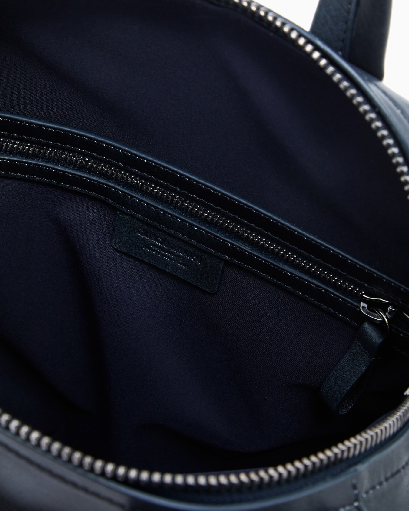 Shoulder Bags Slide 3