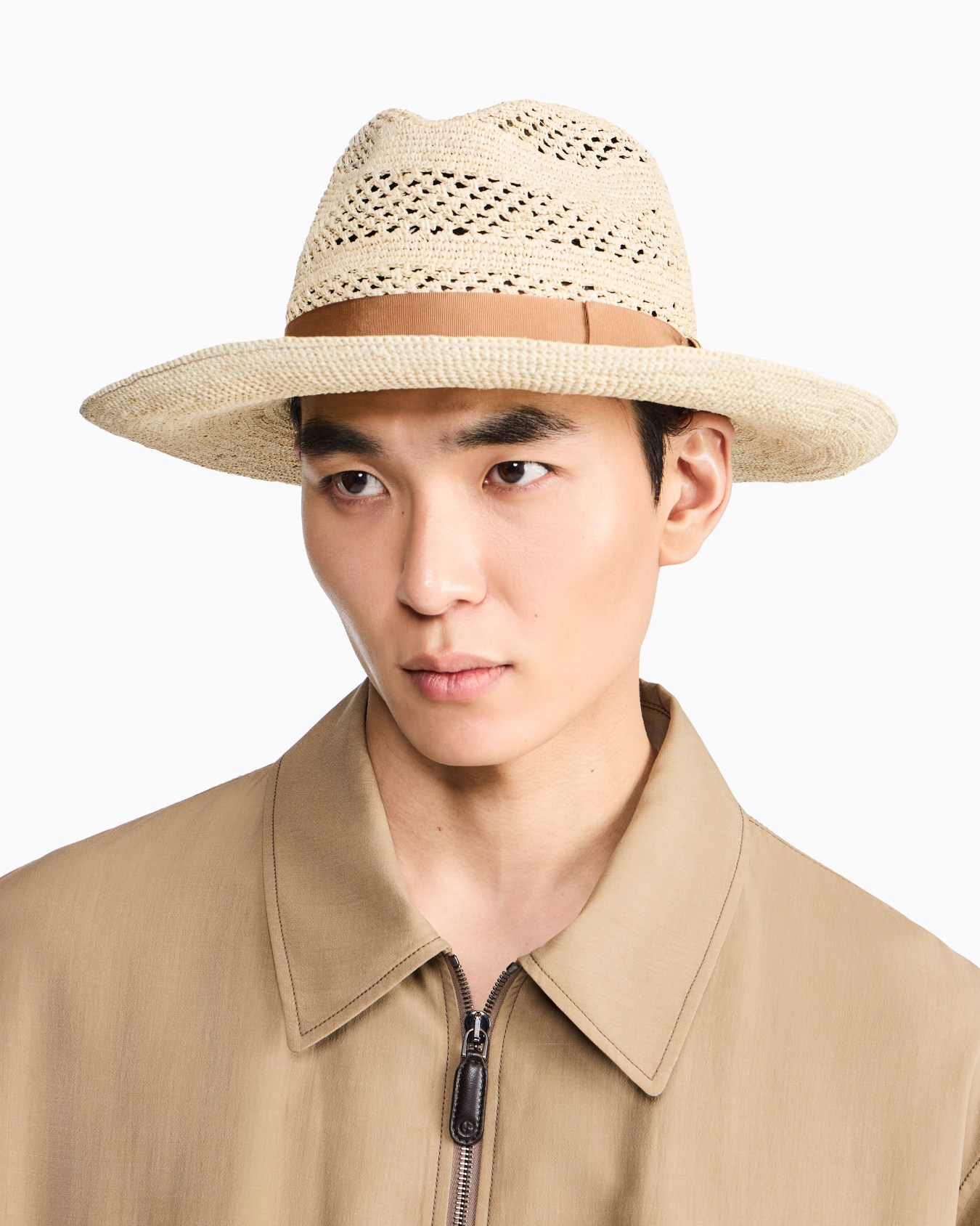 Perforated straw hat Slide 3