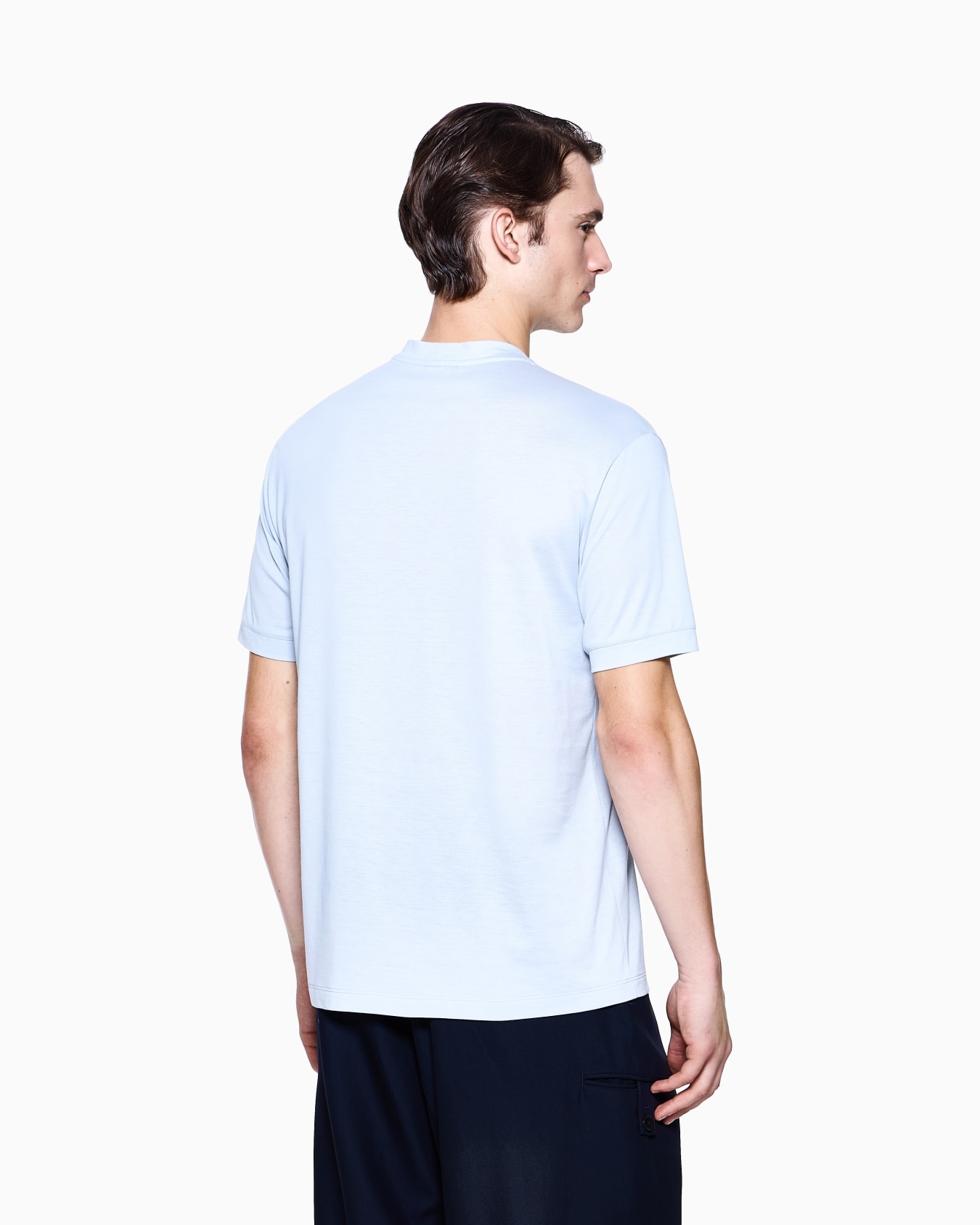 T-Shirt mit Rundhalsausschnitt aus Seide und Baumwolle Folie 2