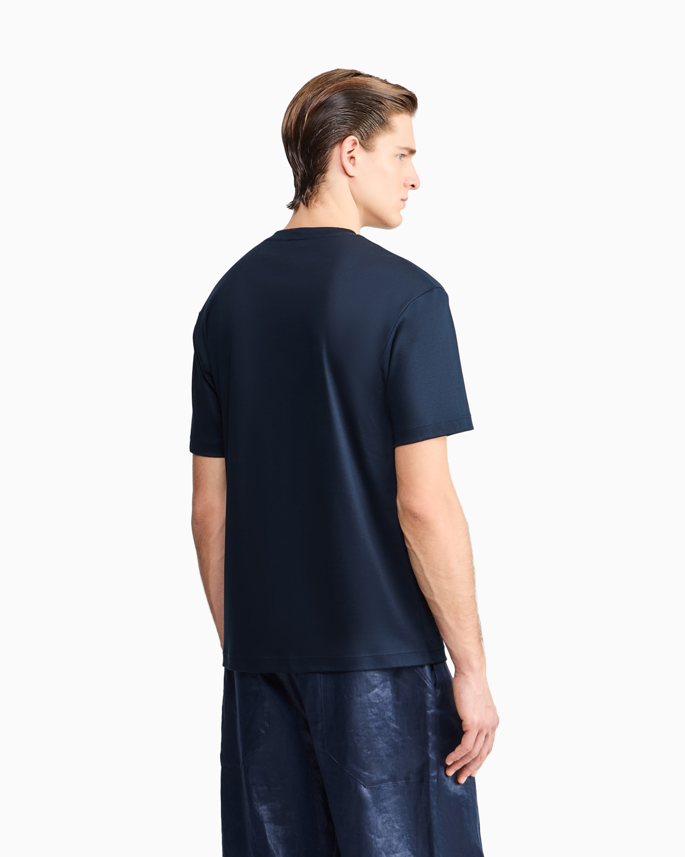 Crew neck T-shirt with rope embroidery GA logo Slide 2