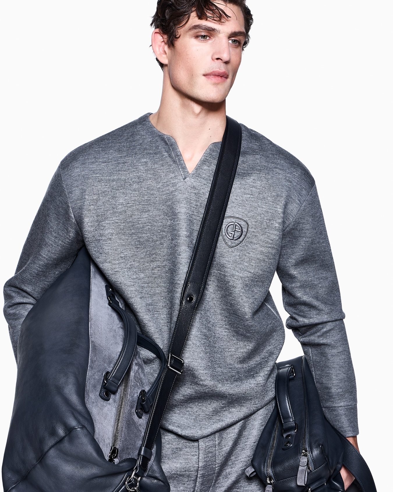 Flat-front trousers in modal and cashmere jersey fleece Slide 4