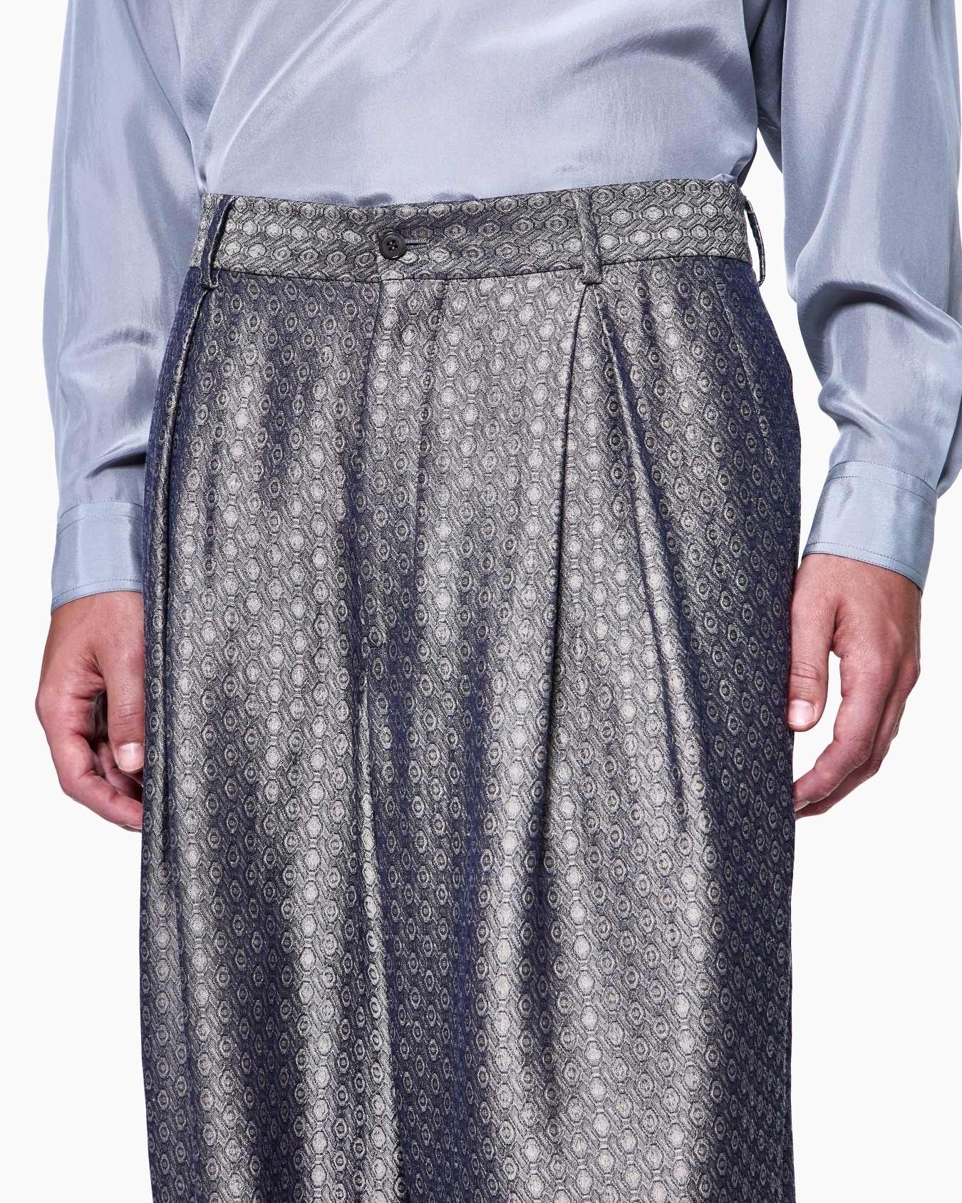 Jacquard viscose, silk and linen single-pleat trousers Slide 4