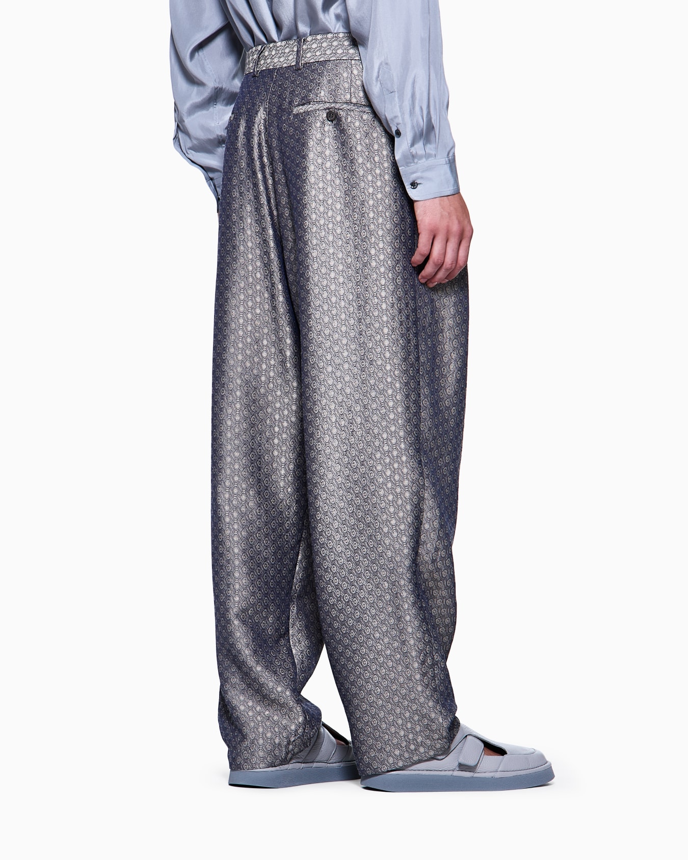 Jacquard viscose, silk and linen single-pleat trousers Slide 2