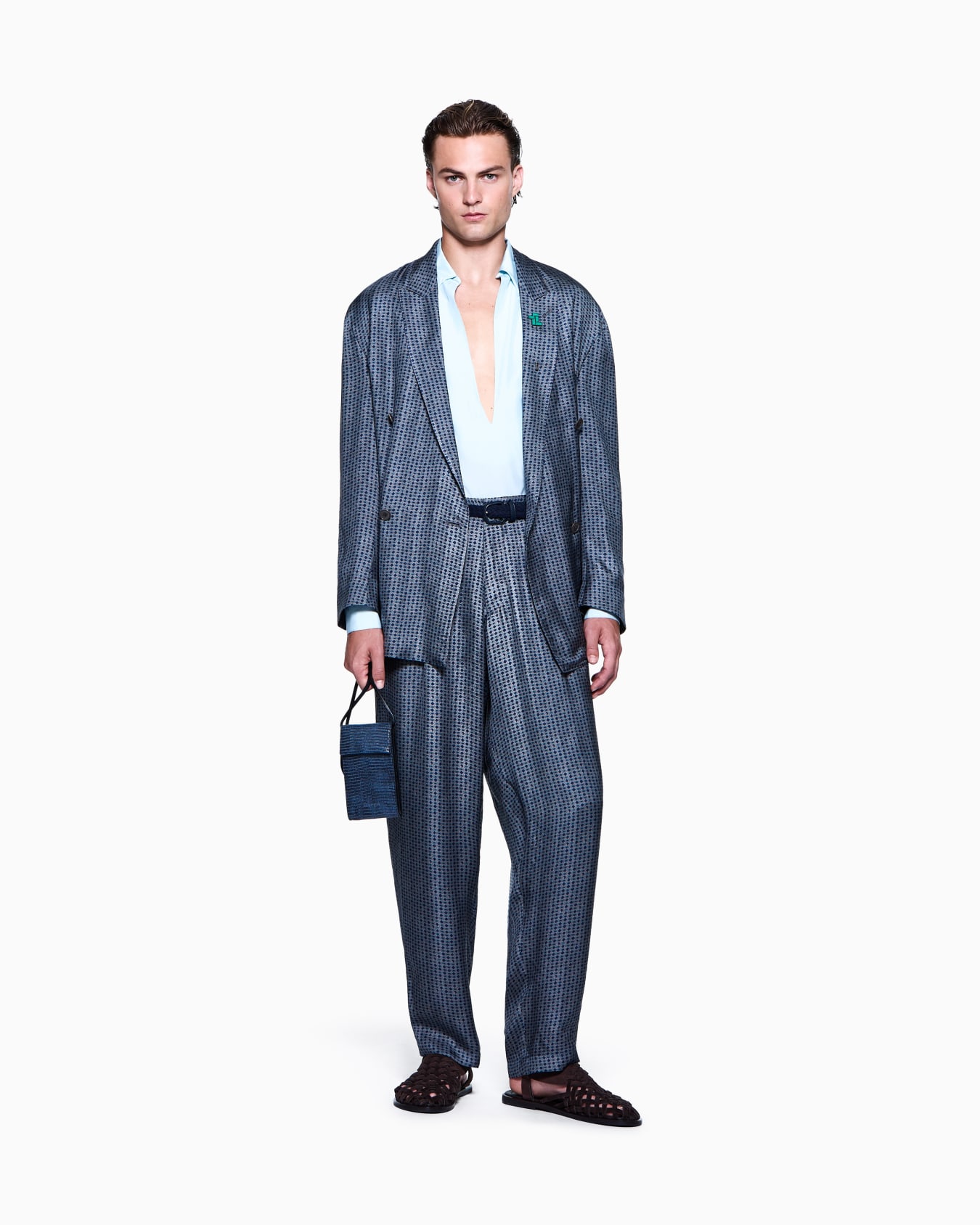 Double-breasted jacket in printed viscose Slide 1