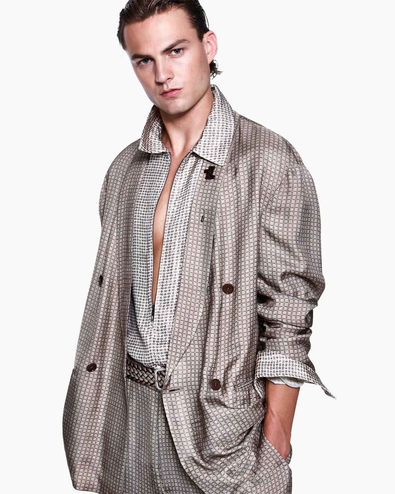 Double-breasted jacket in printed viscose Slide 4