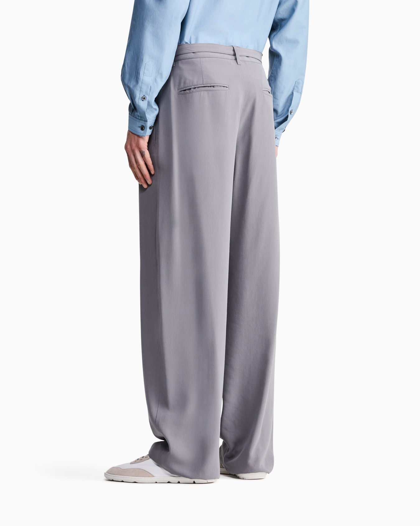 Hose mit einzelner Bundfalte aus Seide und Leinen Folie 3