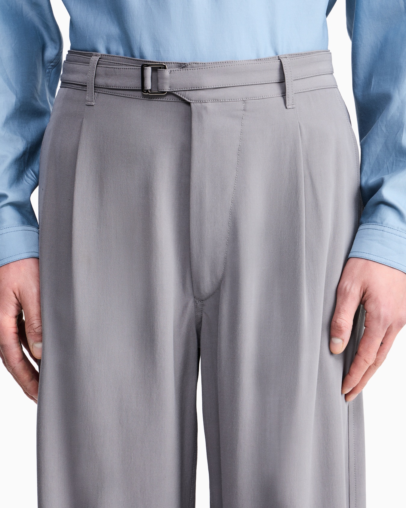 Hose mit einzelner Bundfalte aus Seide und Leinen Folie 4