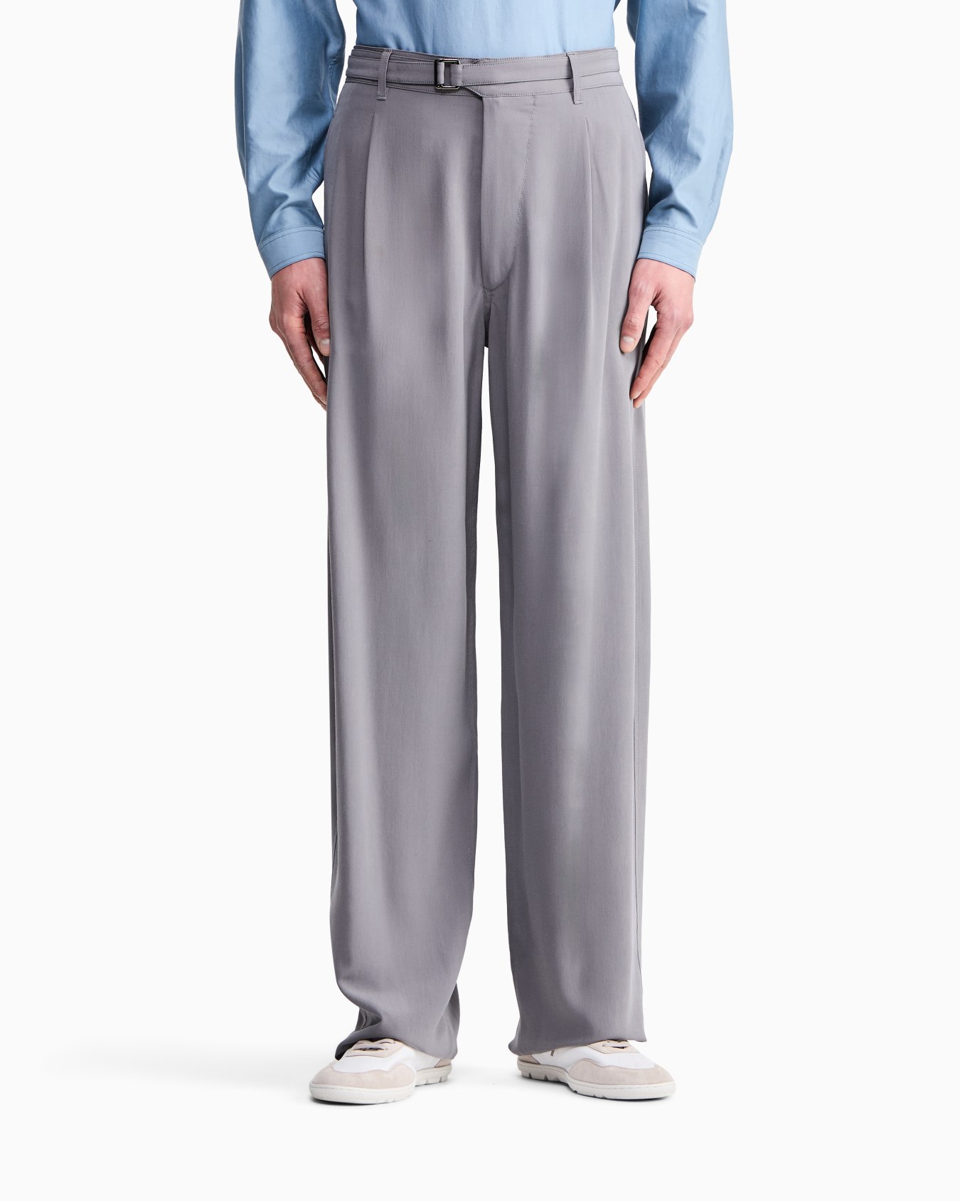 Hose mit einzelner Bundfalte aus Seide und Leinen Folie 2