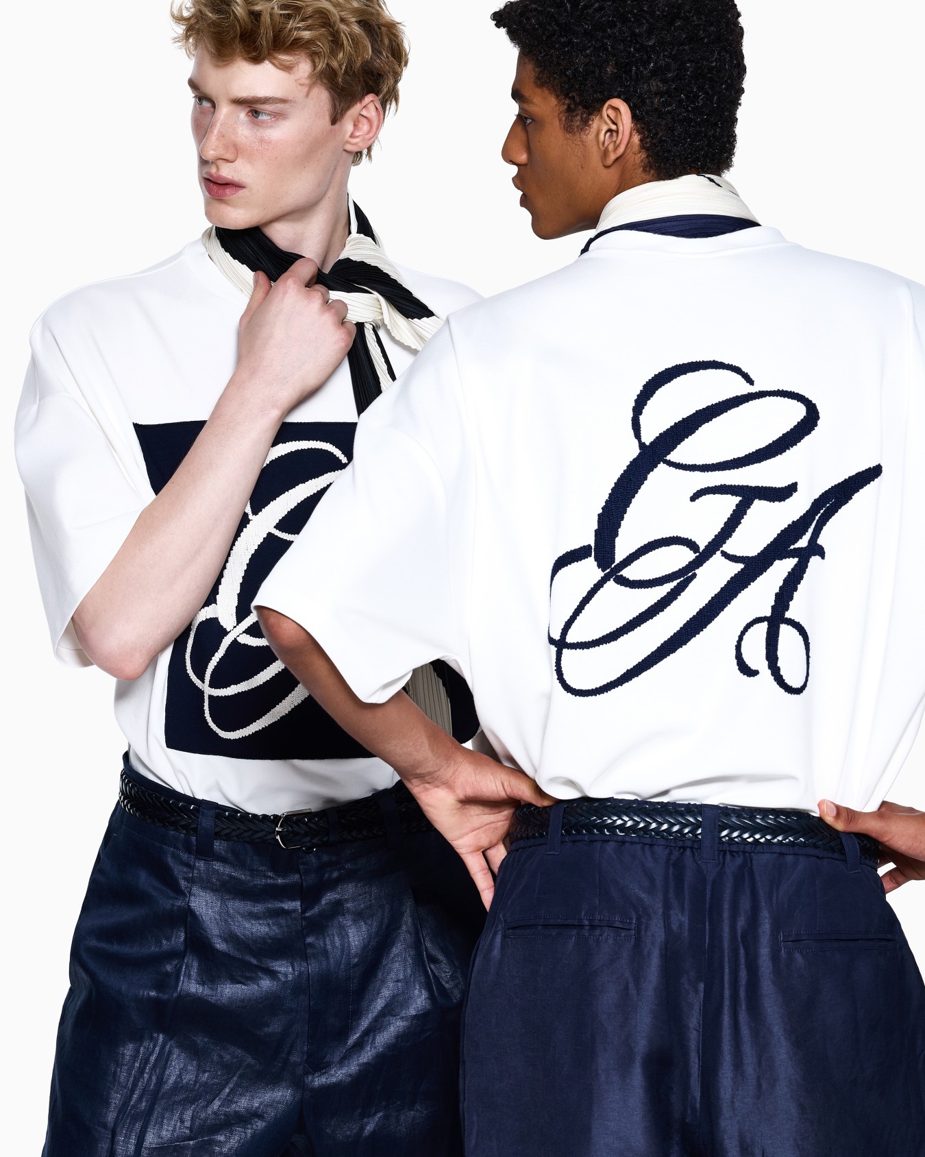 GA Maxi-Logo-T-Shirt aus Jersey Folie 3