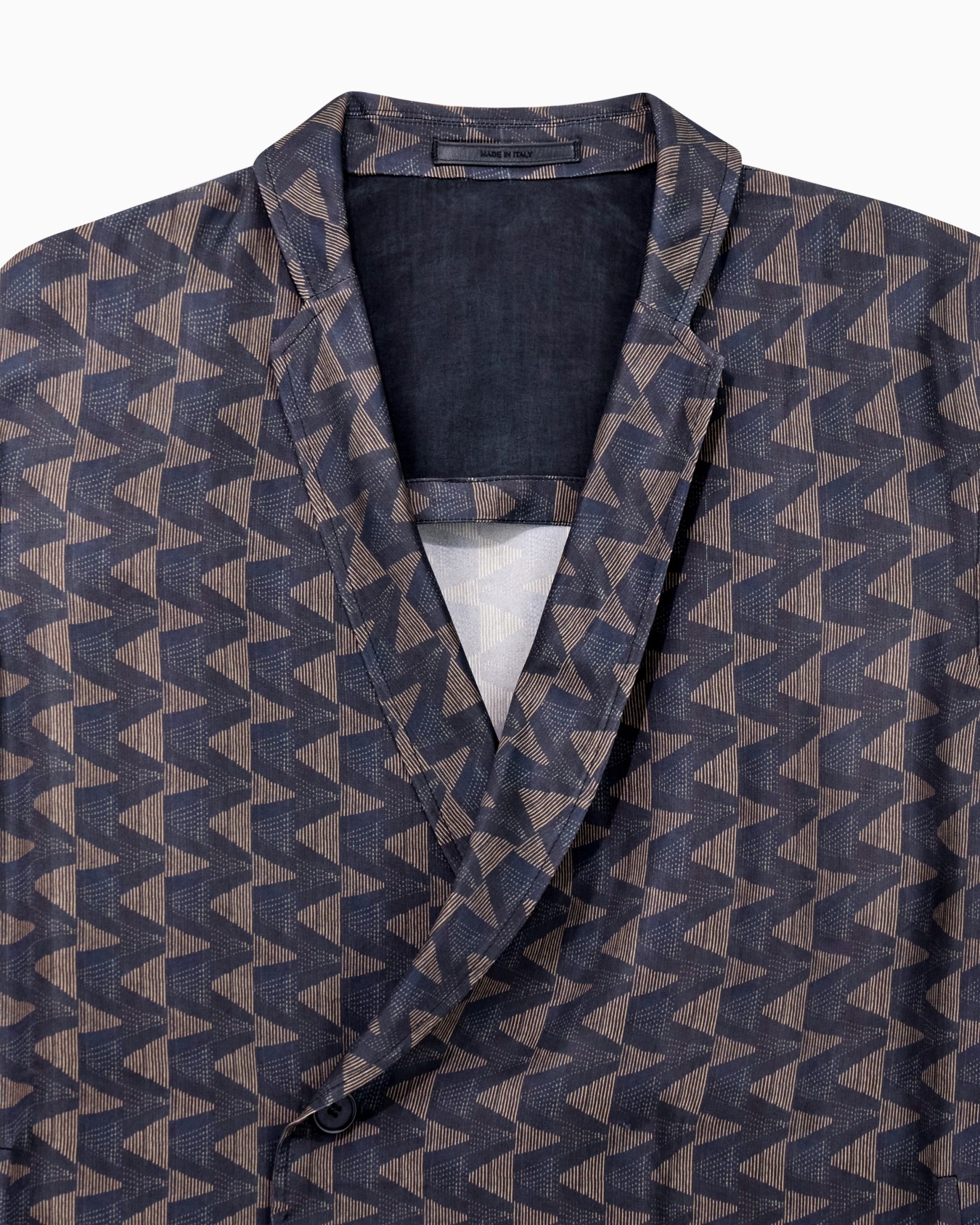 Single-breasted jacket in cupro canvas with a geometric print Slide 5