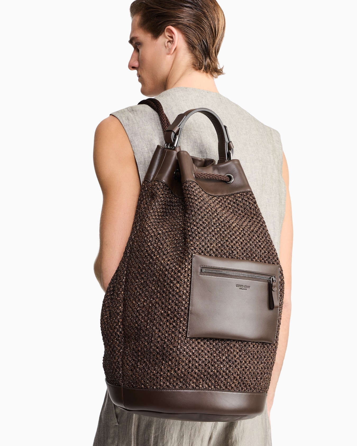 Raffia and leather backpack Slide 6