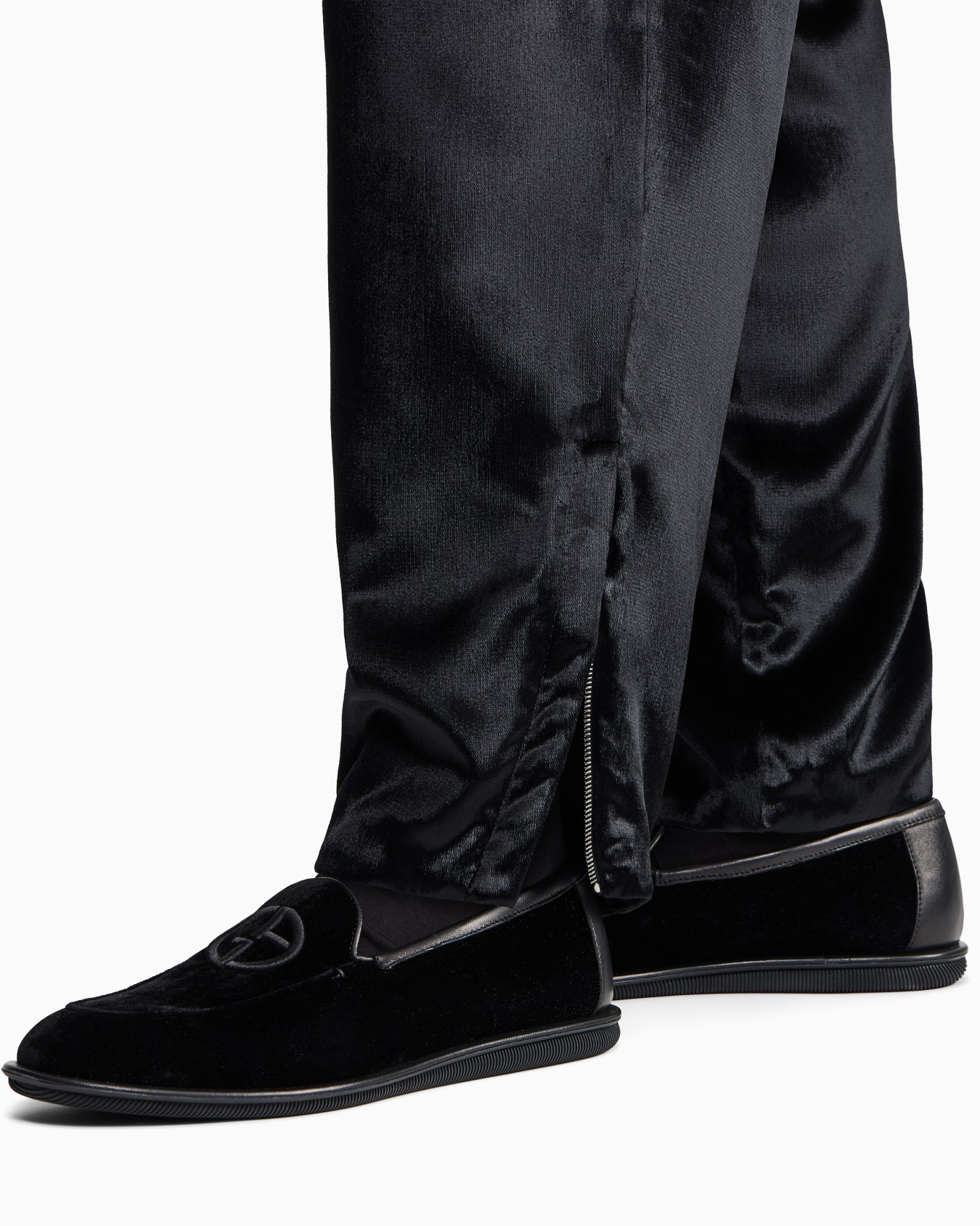 Velvet slip-on with embroidered logo Diapositiva 6