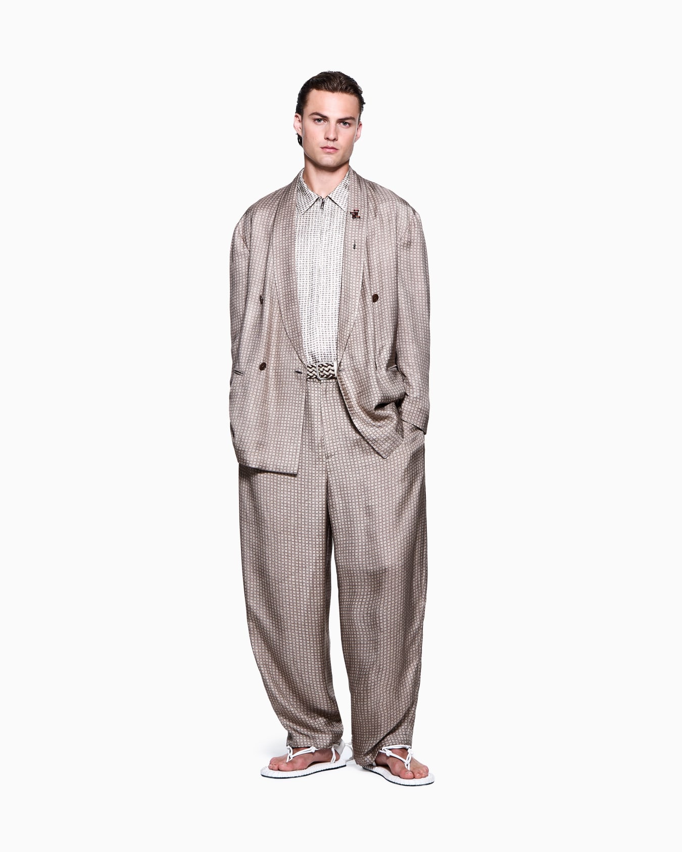 Printed viscose crépon shirt with zip Slide 1