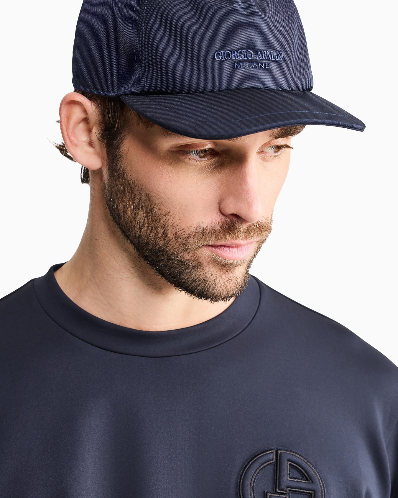 Technical fabric baseball cap with leather logo Slide 2