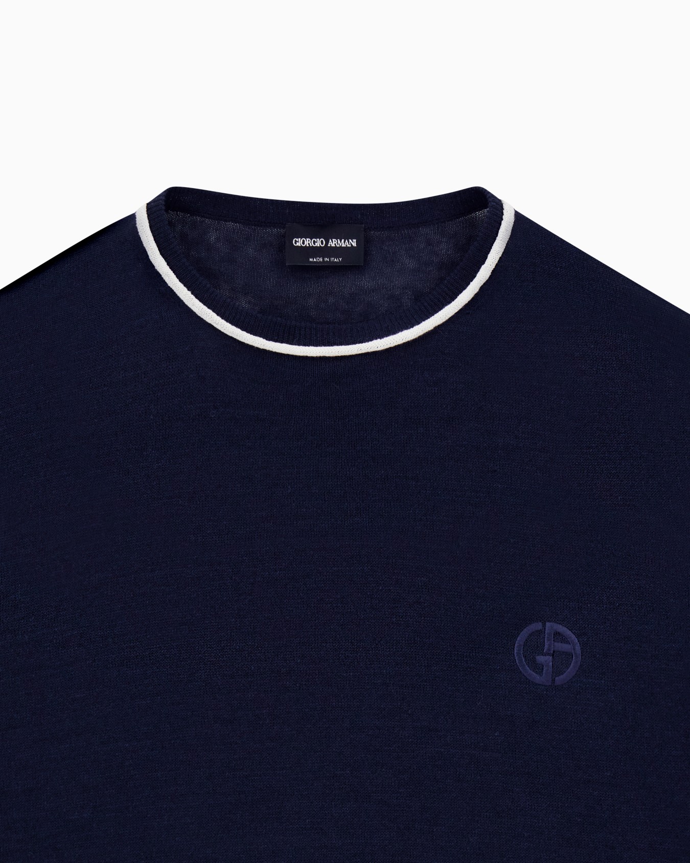 Crew-neck jumper in linen and silk Slide 5